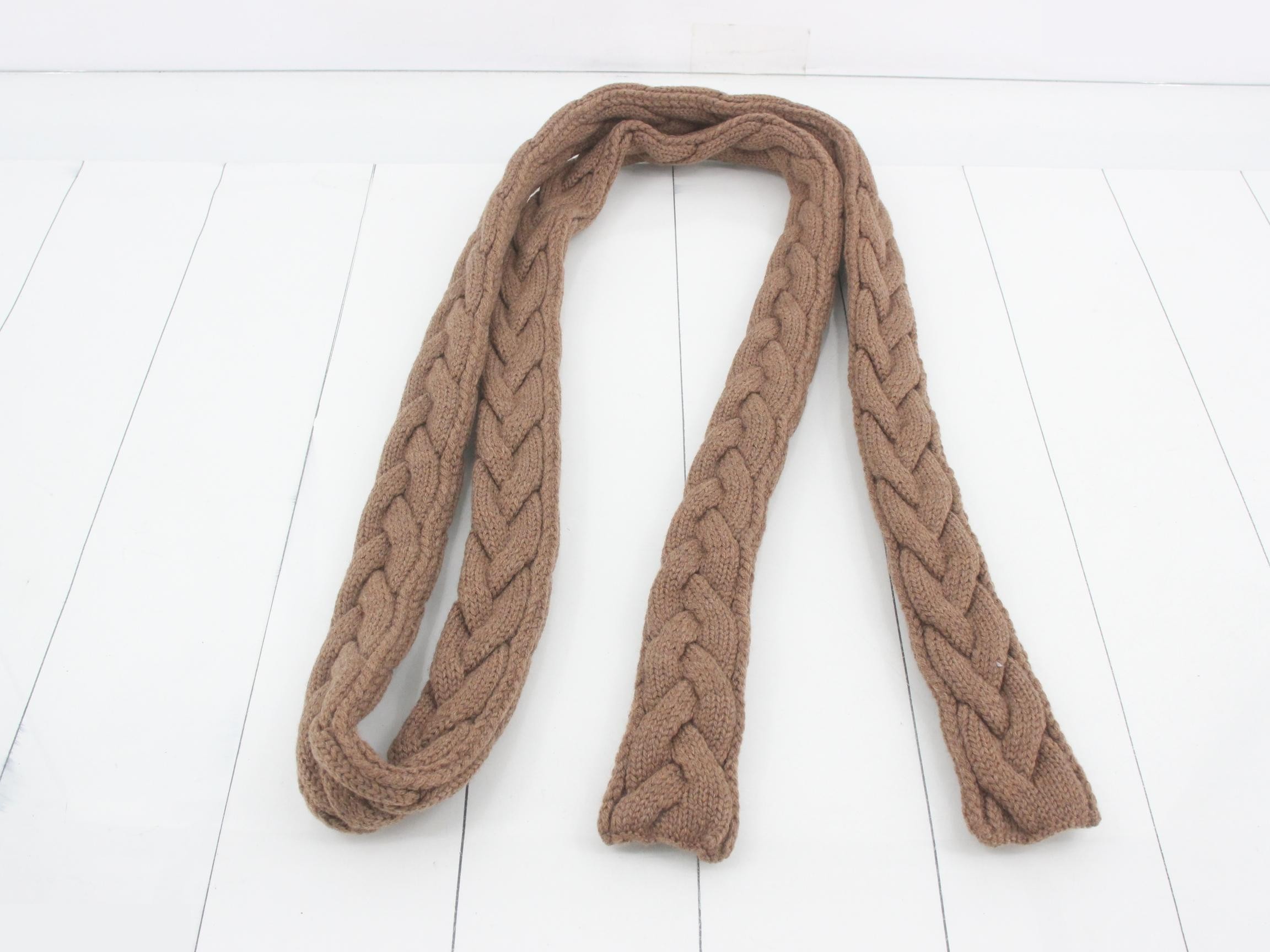 scarf — view 3