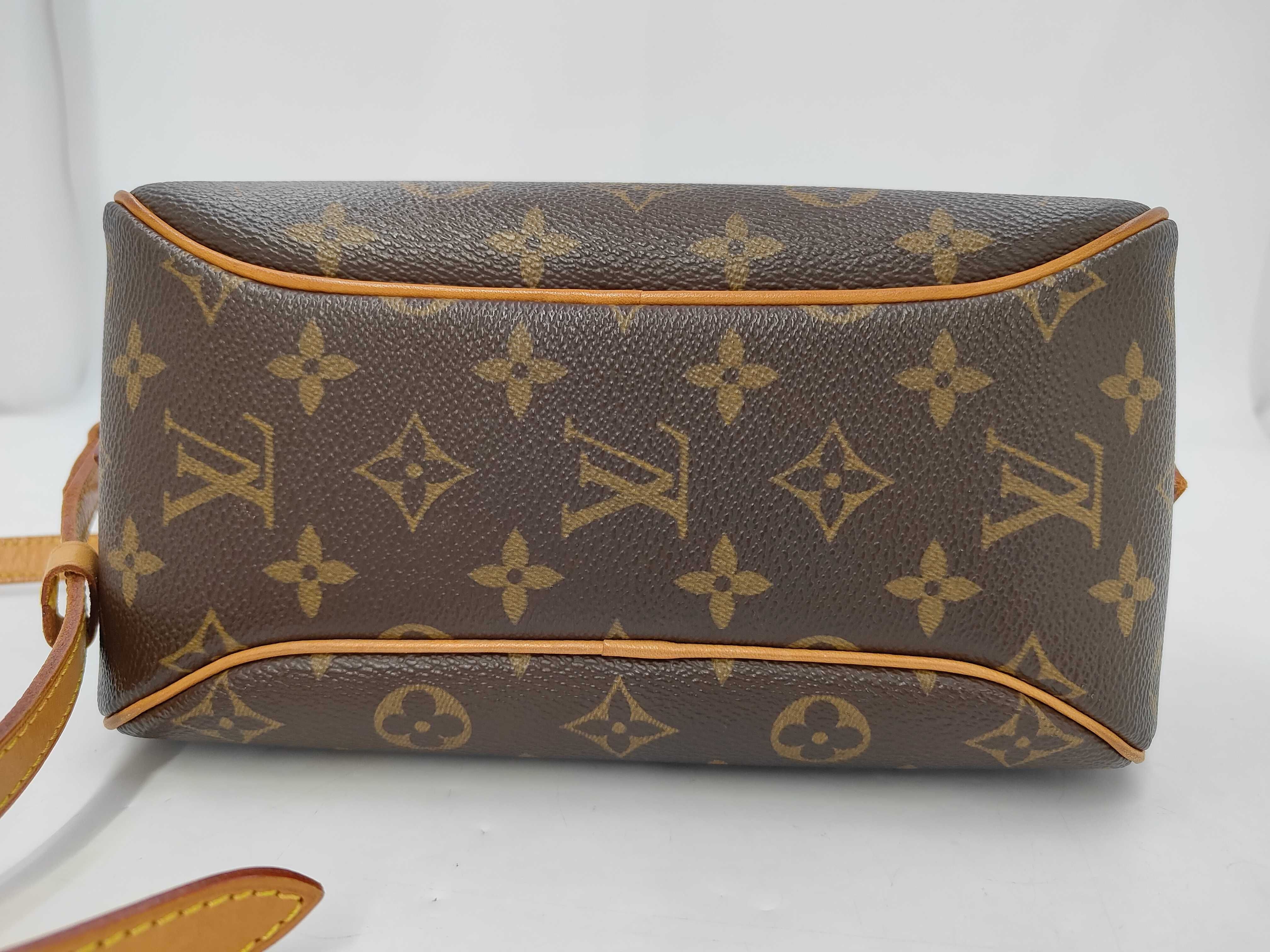 Shoulder Bag Blois Monogram M51221 Leather Bag — view 7