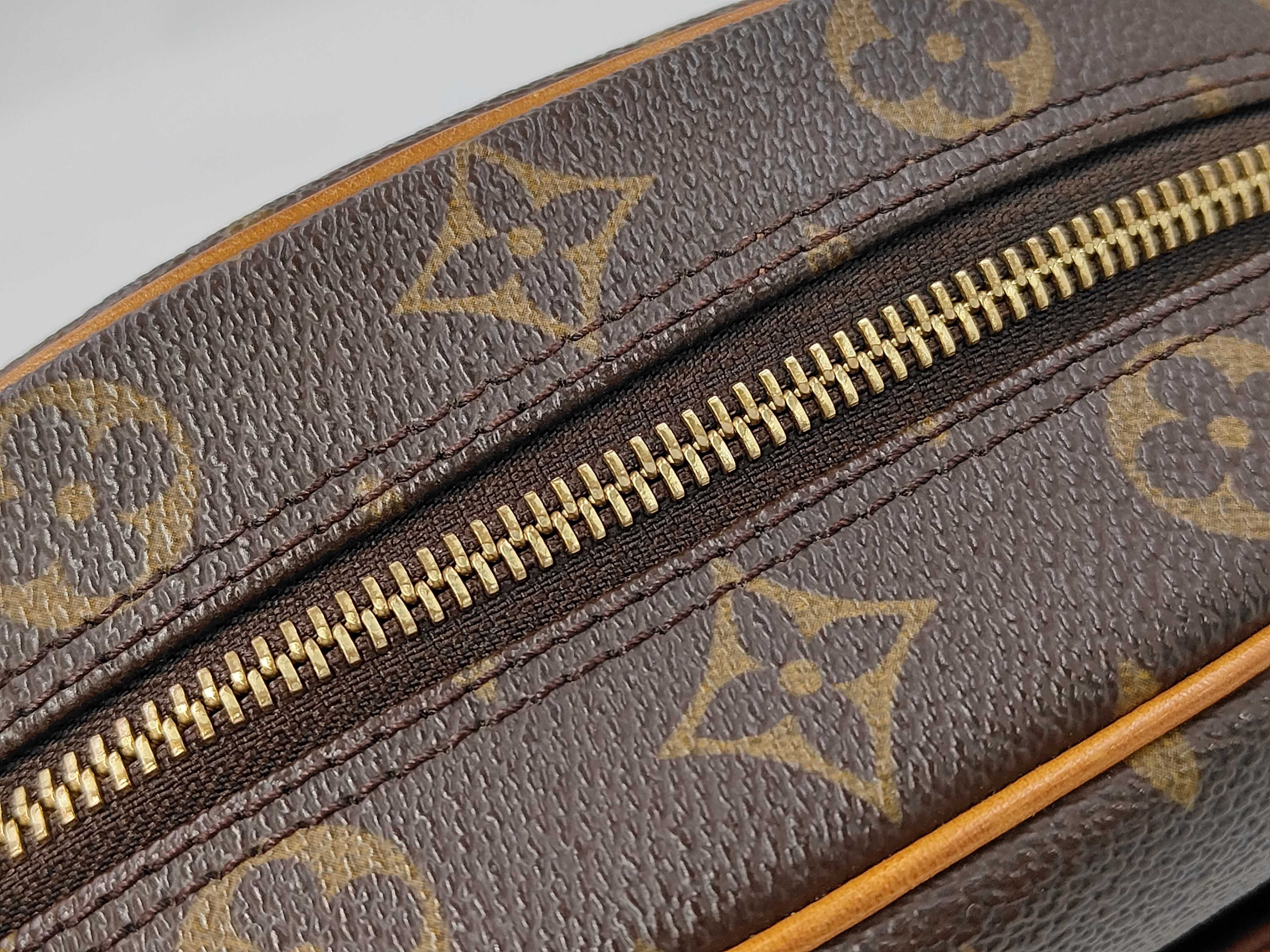 Shoulder Bag Blois Monogram M51221 Leather Bag — view 9