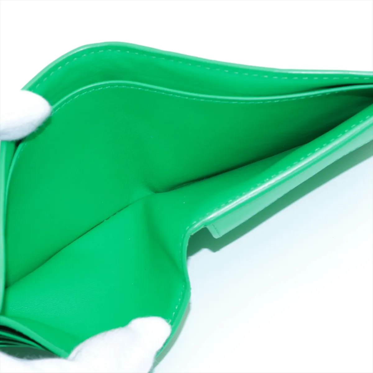 Intrecciato Leather Compact Wallet Green — view 5