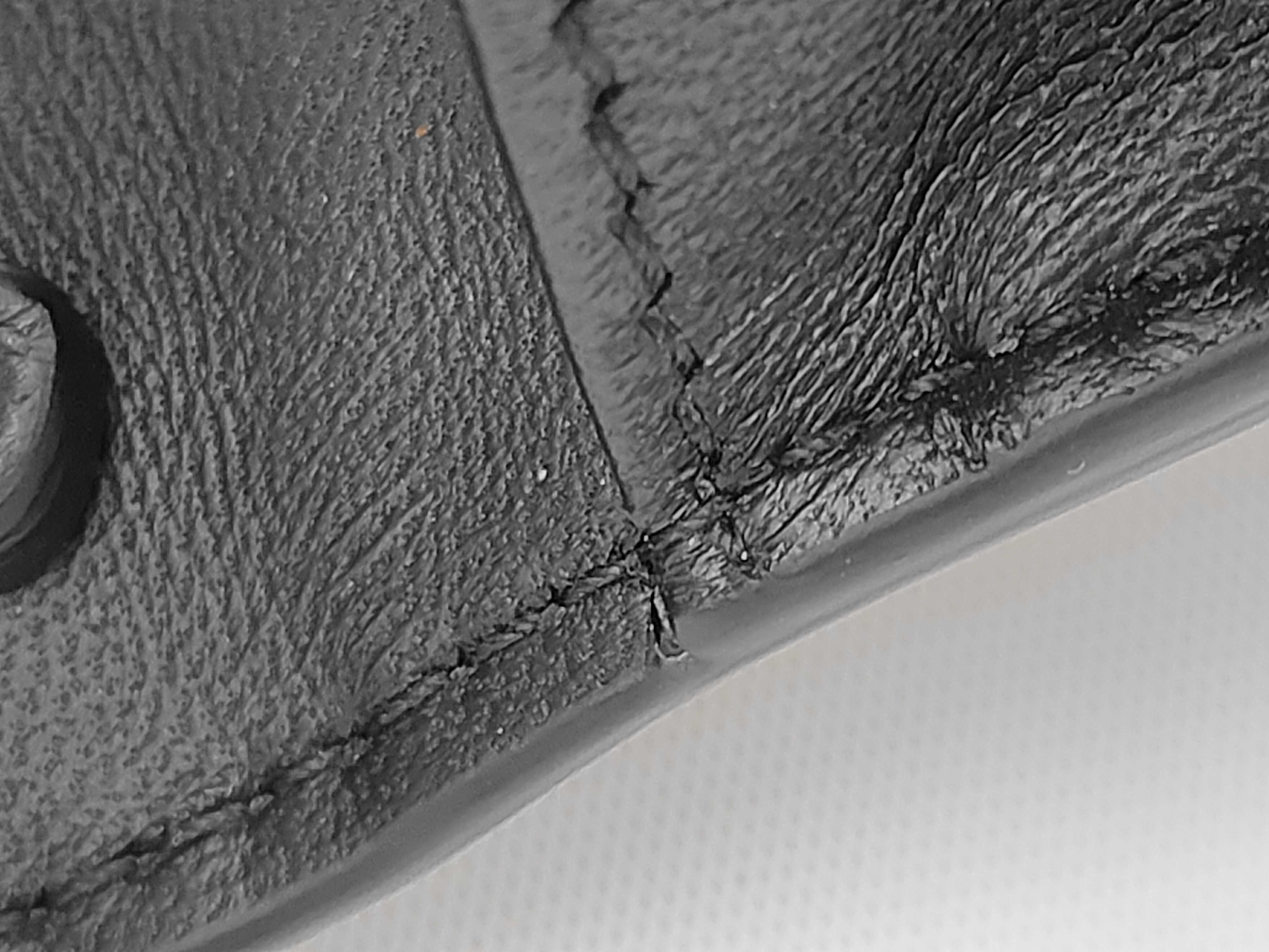 Intrecciato Chain Wallet Black x Gold Bag — view 8