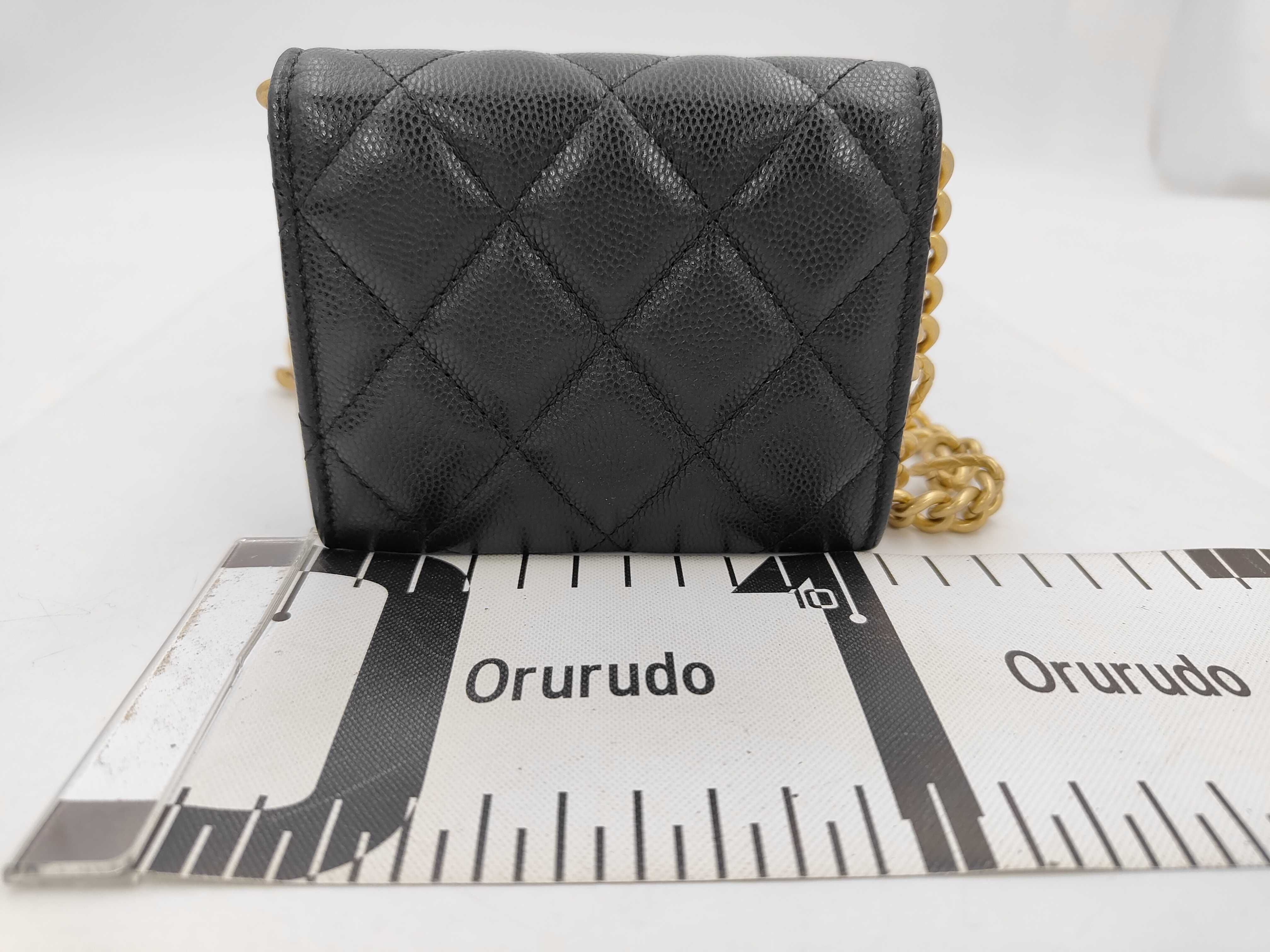 19 Matelassé Mini Chain Wallet Caviar Leather Black Gold Hardware Shoulder Bag — view 2