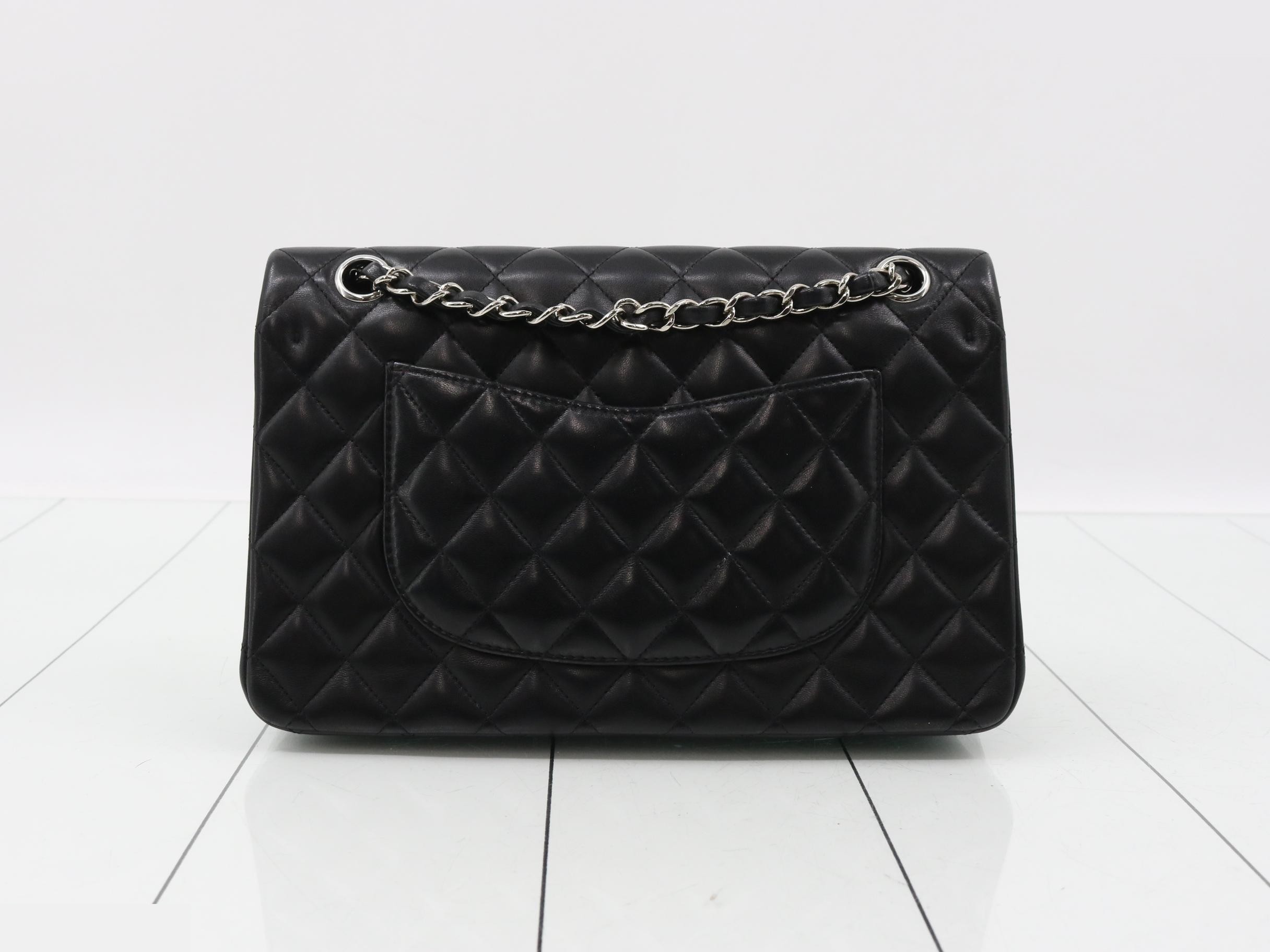 Double Flap 25 Matelassé (Bag) - Shoulder Bag — view 2