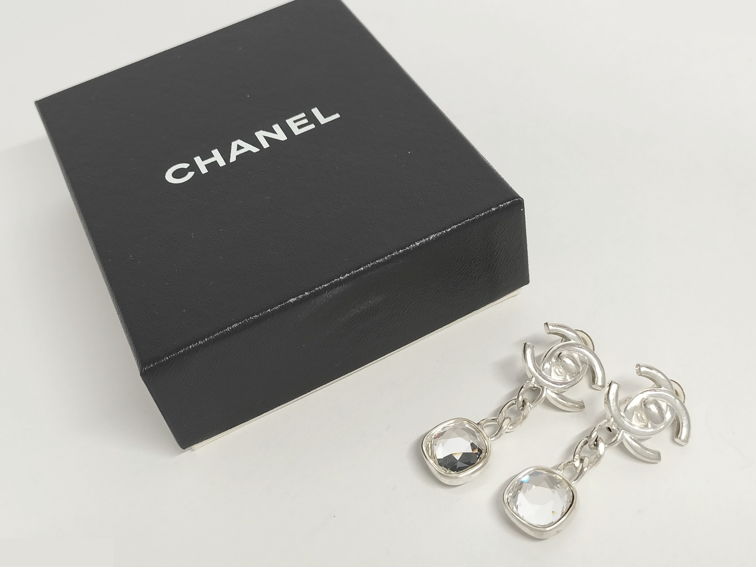 Coco Turnlock Dangle Silver Earrings — view 2