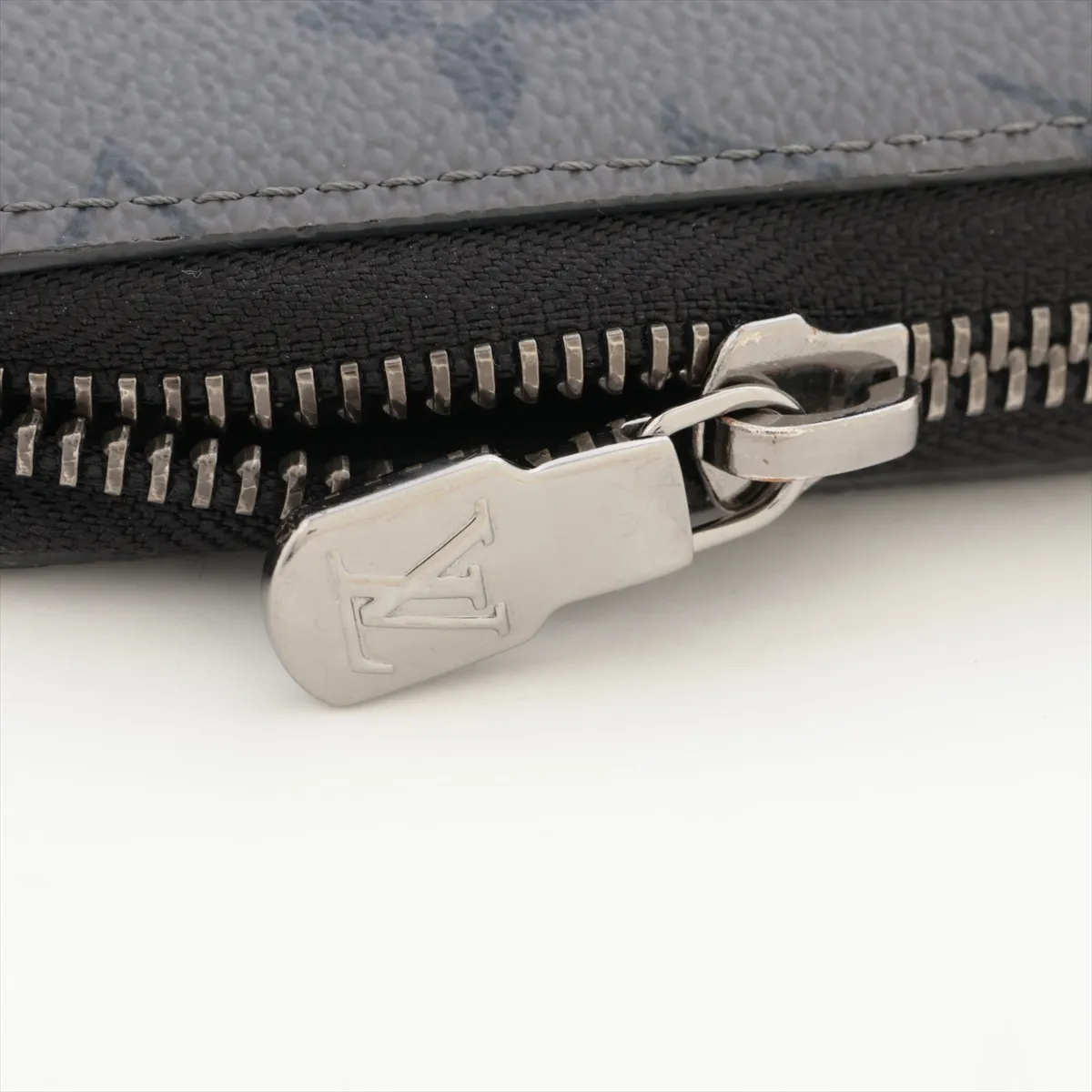 x Yayoi Kusama Monogram Eclipse LV x YK Zippy Wallet Vertical M81971 Leather Round Zip Wallet Black (RFID detected) — view 11
