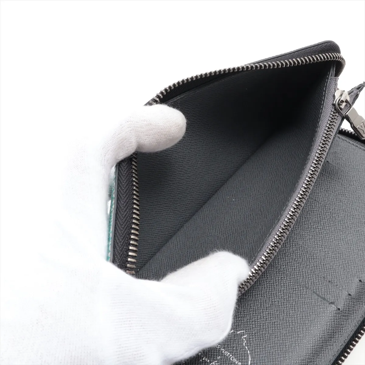 x Yayoi Kusama Monogram Eclipse LV x YK Zippy Wallet Vertical M81971 Leather Round Zip Wallet Black (RFID detected) — view 6