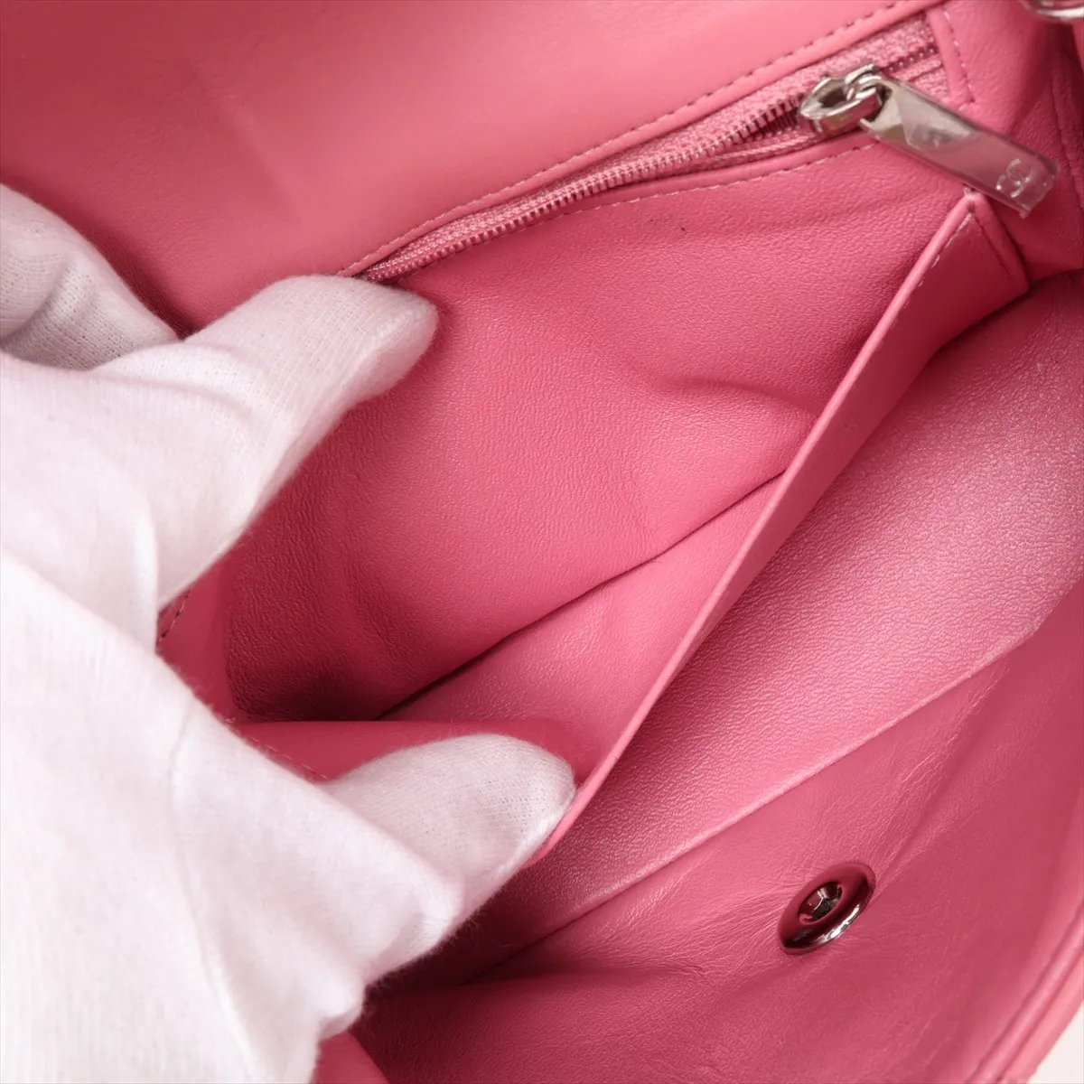 Mini Matelassé 20 Lambskin Chain Shoulder Bag, Pink, Silver Hardware, 18513647, Serial Number 18-series, A69900 — view 7