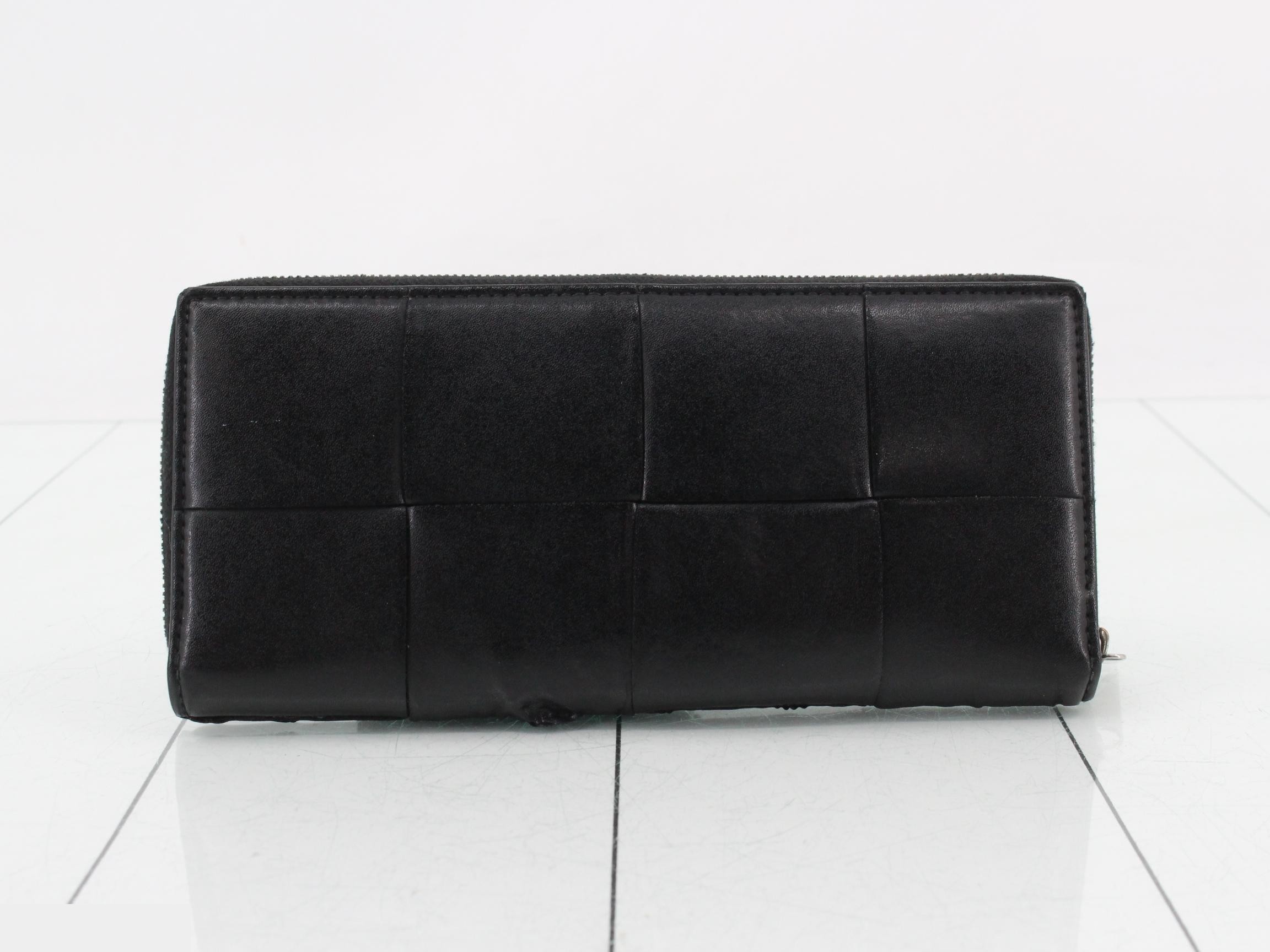 Intrecciato (bags) and wallets — view 2