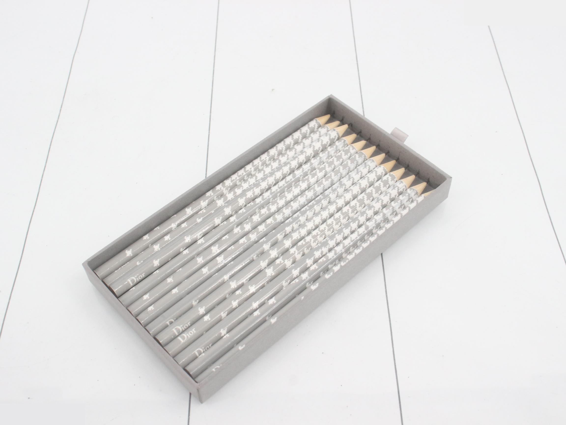 Pencil and notebook set (unused) — view 2