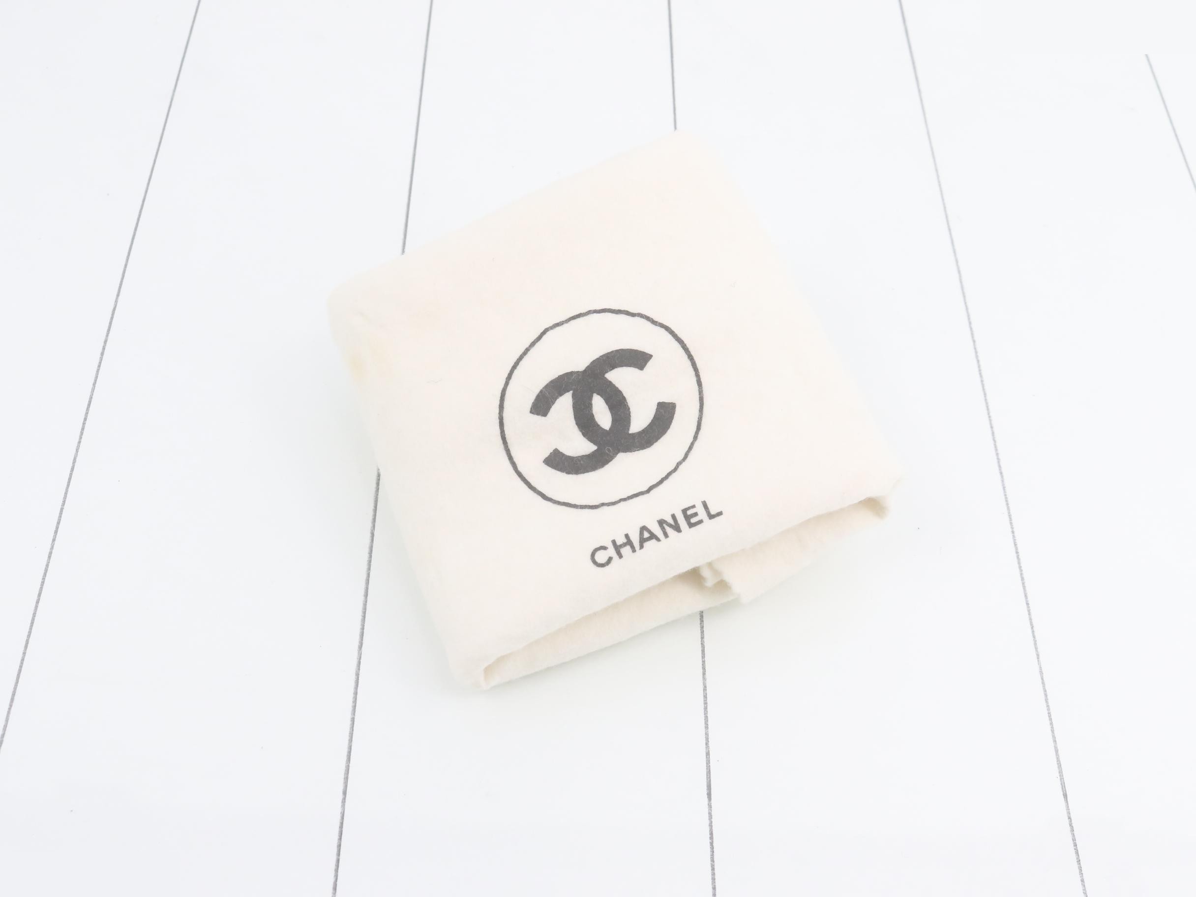 Matelassé Square Chain Shoulder Bag, No. 2, 2667143 — view 7