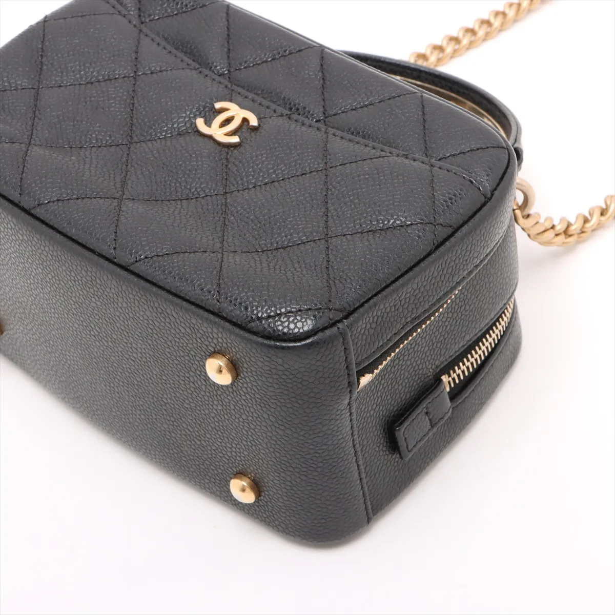 Matelasse caviar skin 2WAY shoulder bag black gold hardware 24492942 24th series — view 3