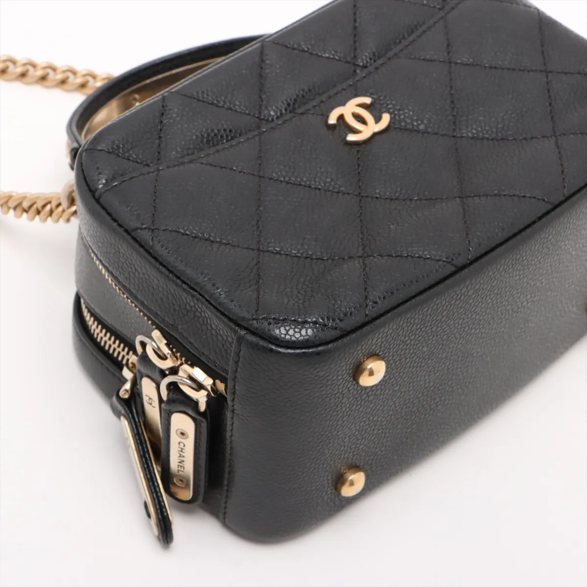 Matelasse caviar skin 2WAY shoulder bag black gold hardware 24492942 24th series — view 4
