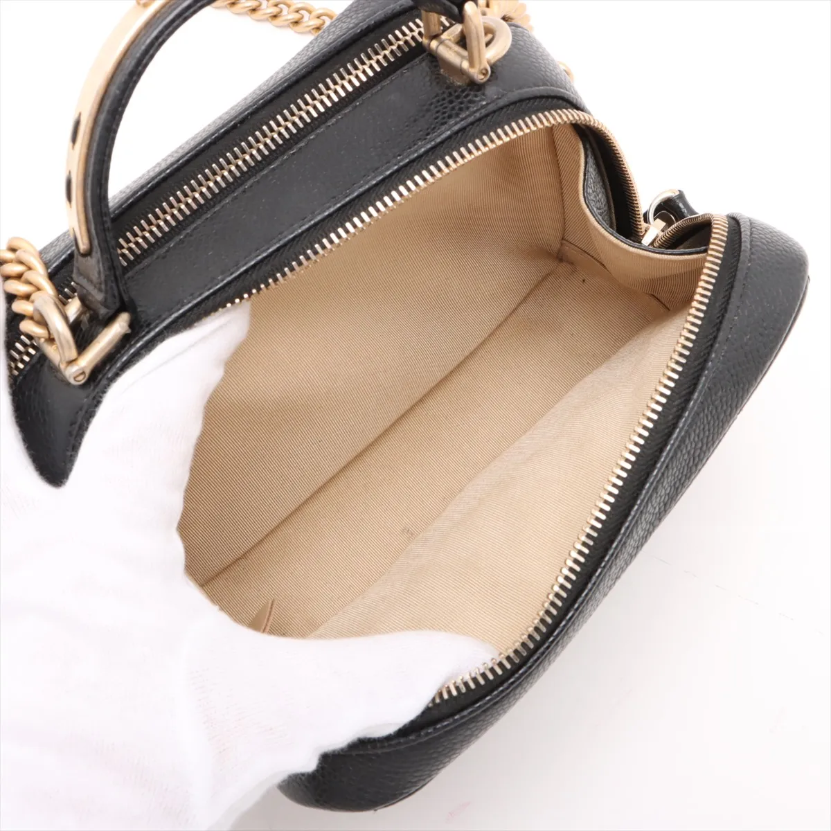 Matelasse caviar skin 2WAY shoulder bag black gold hardware 24492942 24th series — view 8