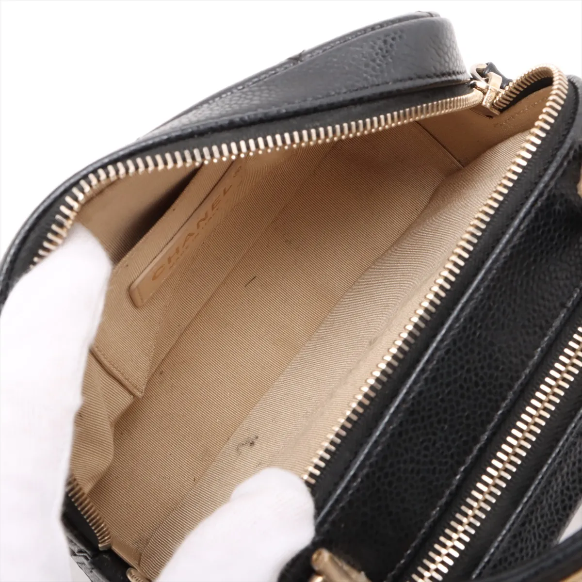 Matelasse caviar skin 2WAY shoulder bag black gold hardware 24492942 24th series — view 10