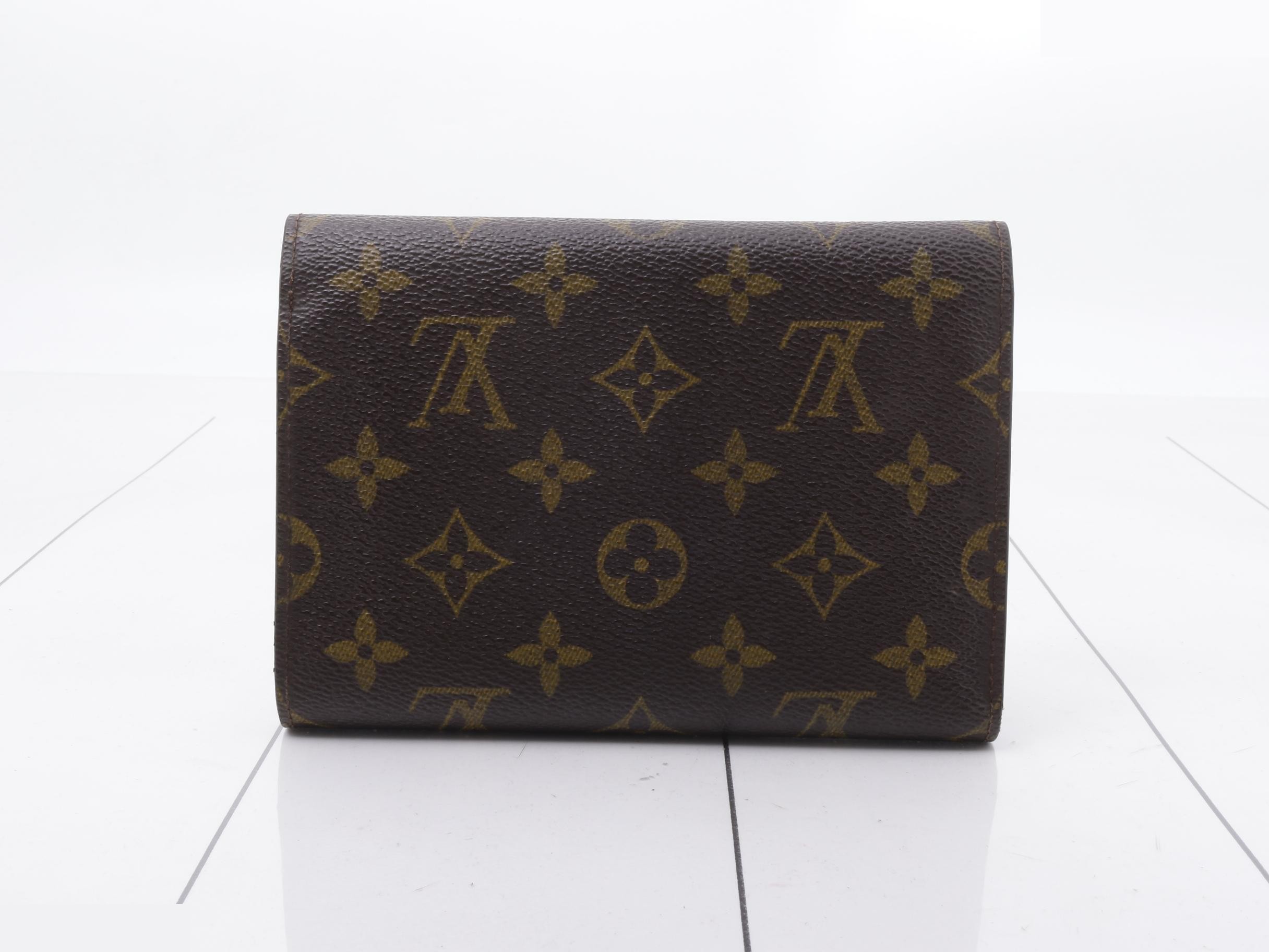Monogram Portefeuille Tresor Etui Papier Tri-fold Wallet — view 2