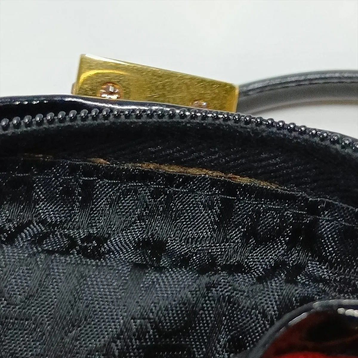 Gambler Calf Hair x Patent Leather x Velvet Handbag Brown x Red — view 11