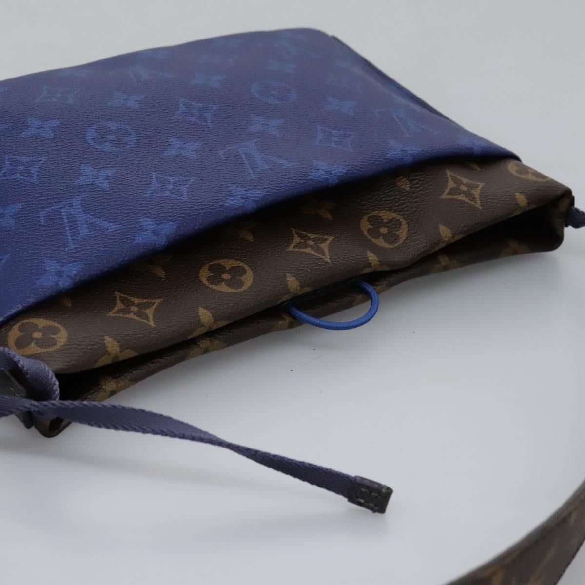 Pacific Split Sacoche Shoulder Bag Blue M 43854 Auth, Blue — view 6