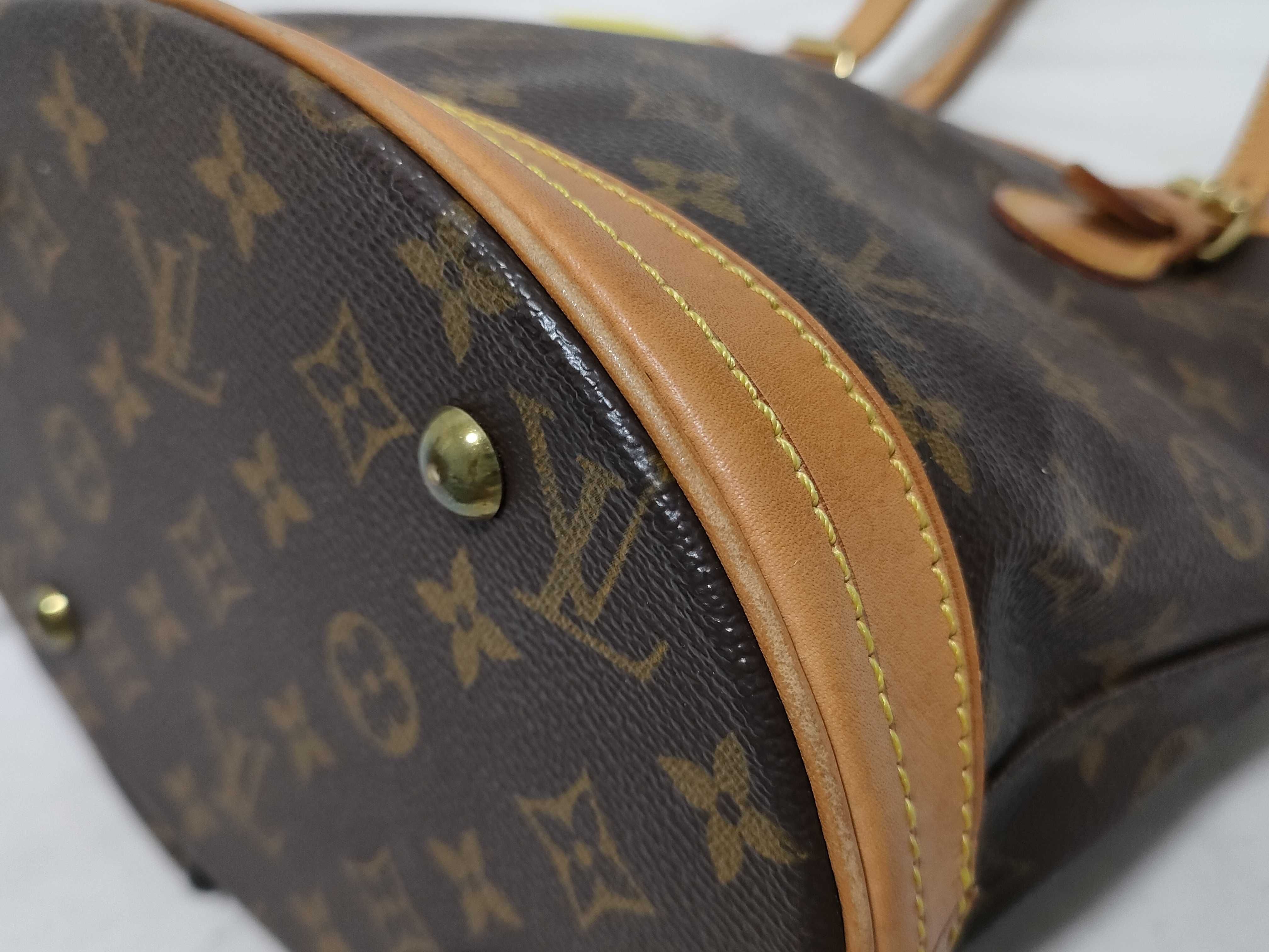 Monogram Bucket PM M42238 Shoulder Bag (without pouch) — view 6