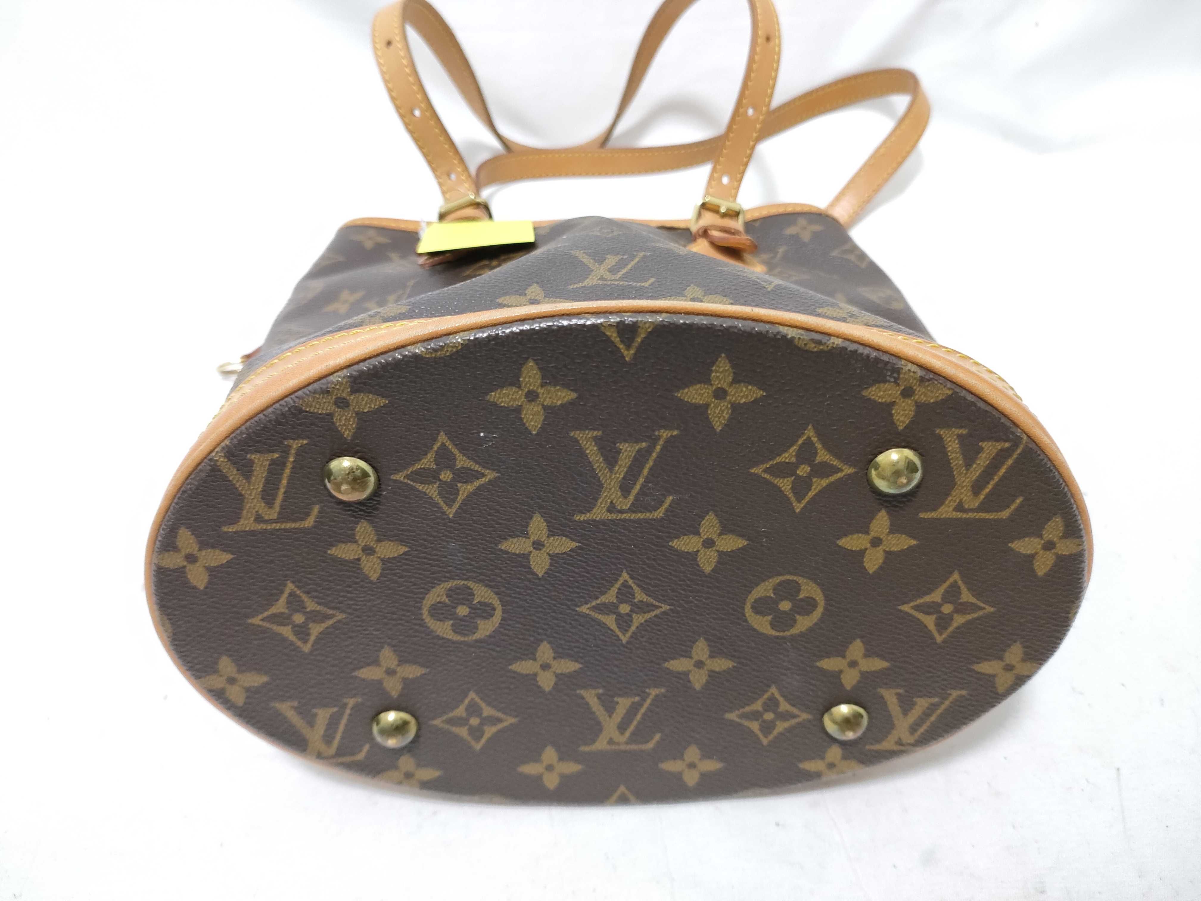 Monogram Bucket PM M42238 Shoulder Bag (without pouch) — view 7