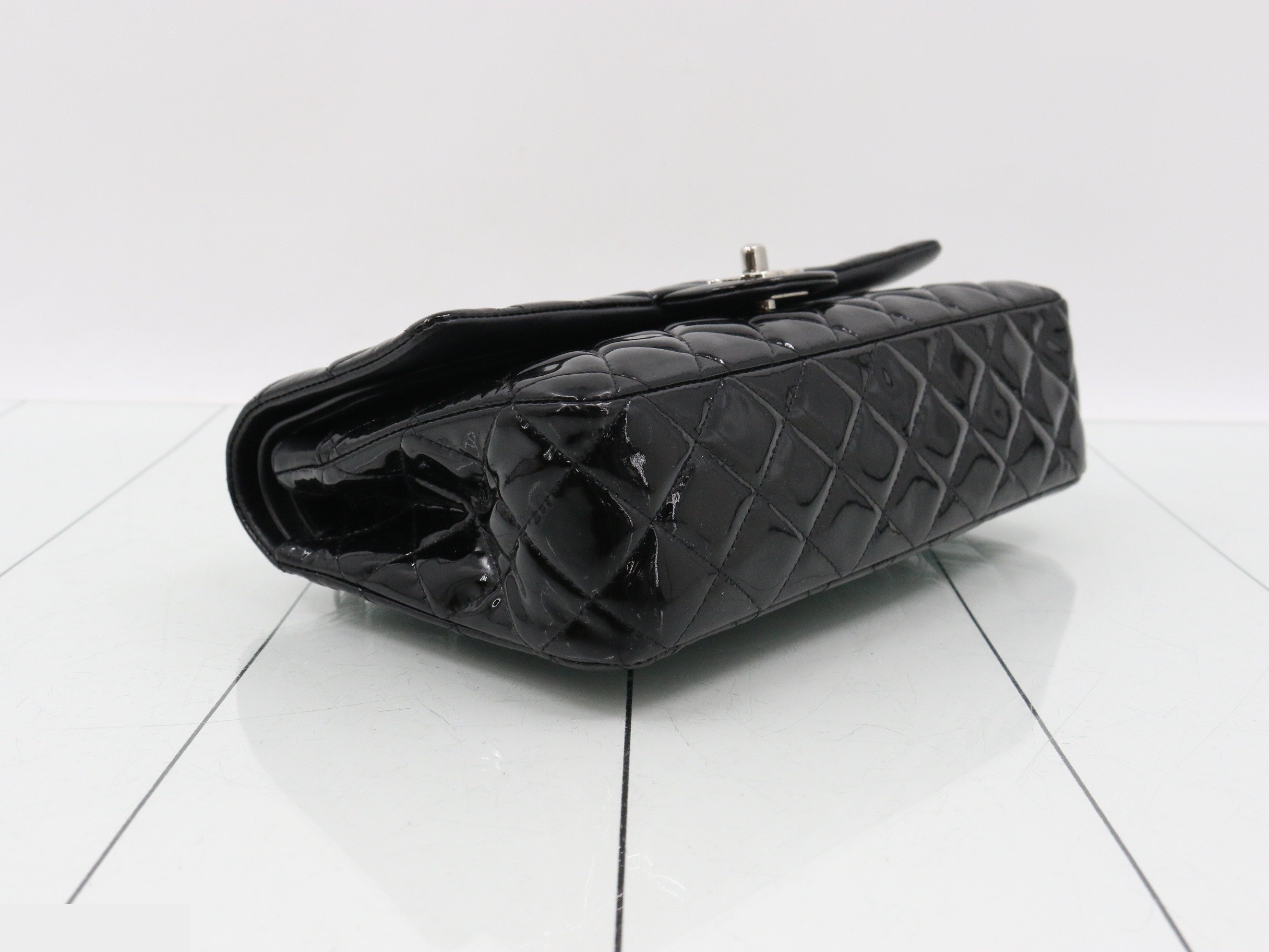 Matelassé enamel double flap double chain shoulder bag — view 5