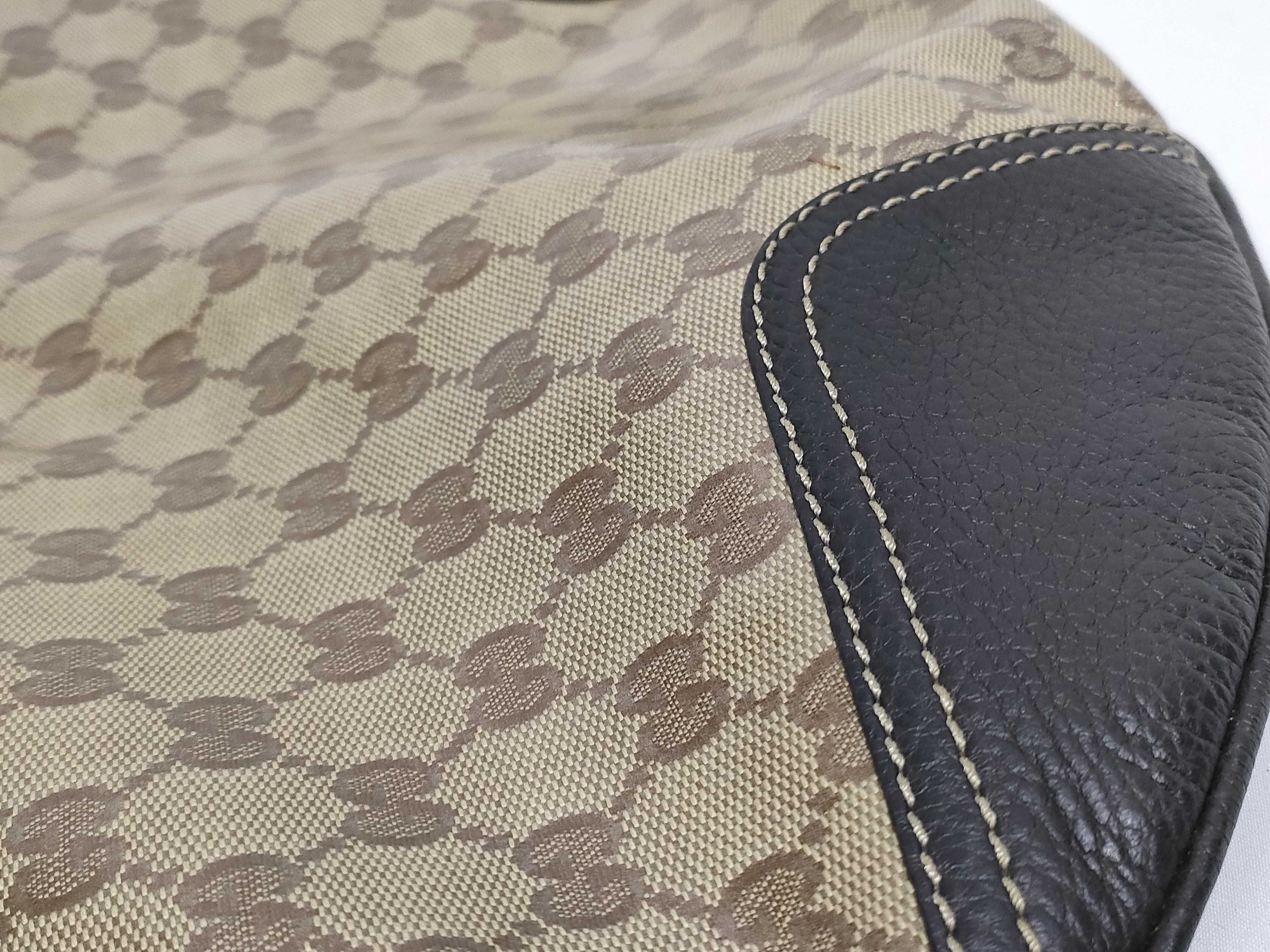 GG Supreme Shoulder Bag — view 15