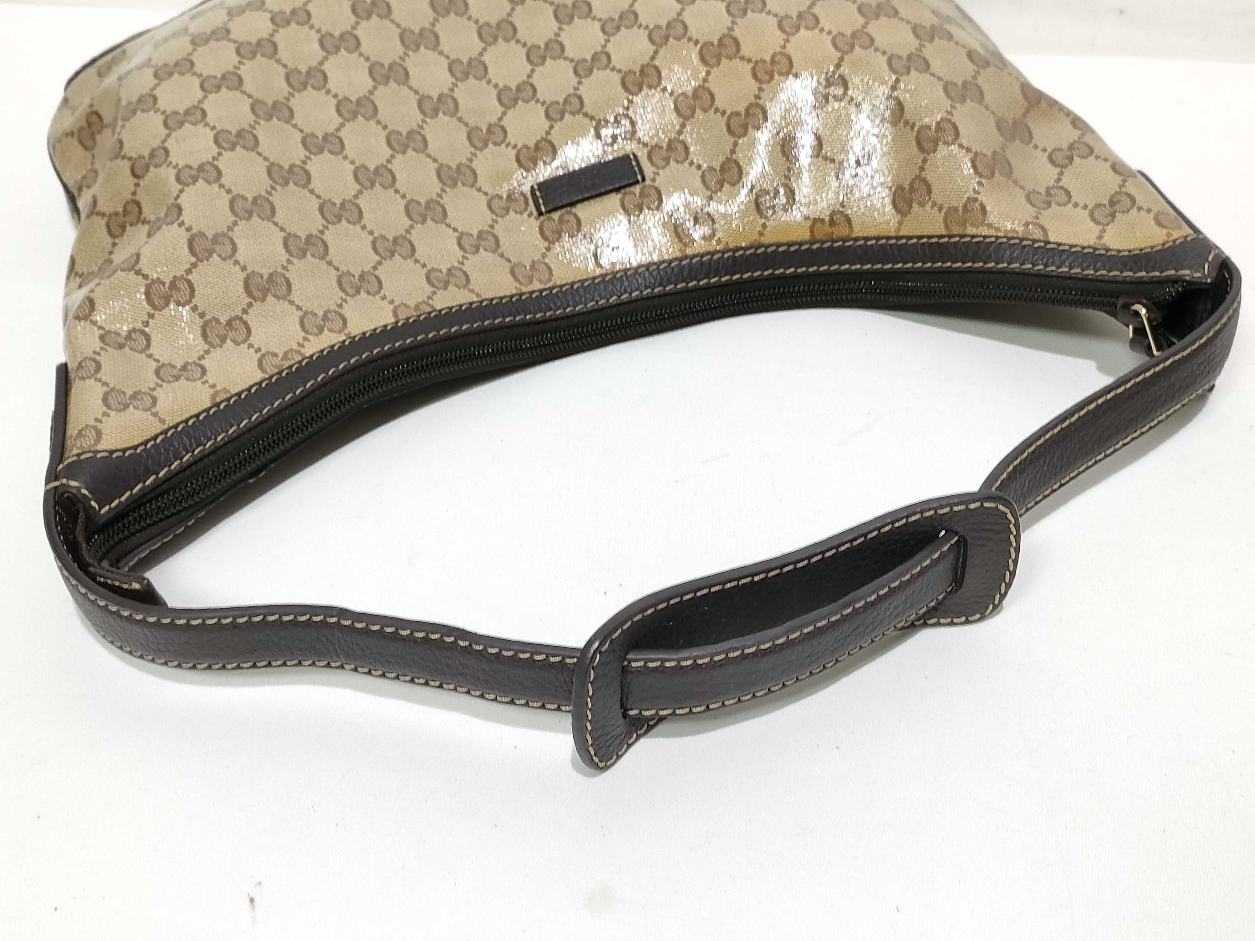 GG Supreme Shoulder Bag — view 3