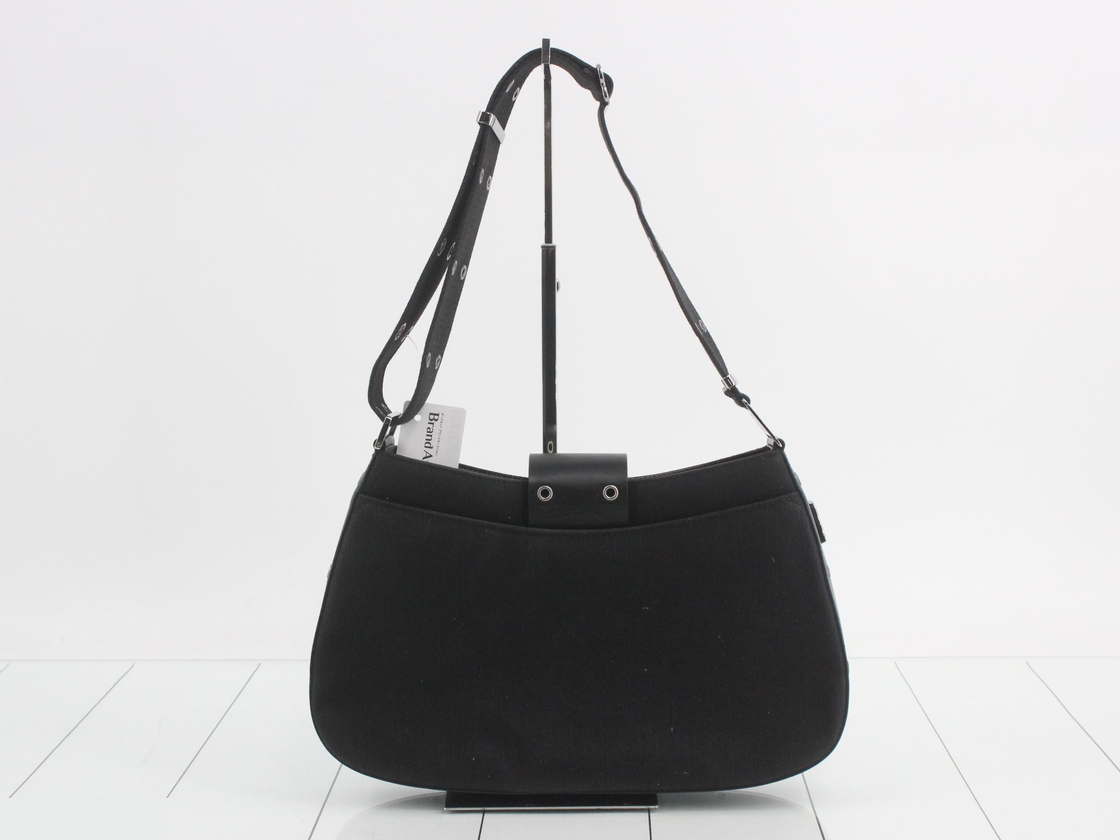 Street Chic One-Shoulder Bag, Canvas, Black — view 2