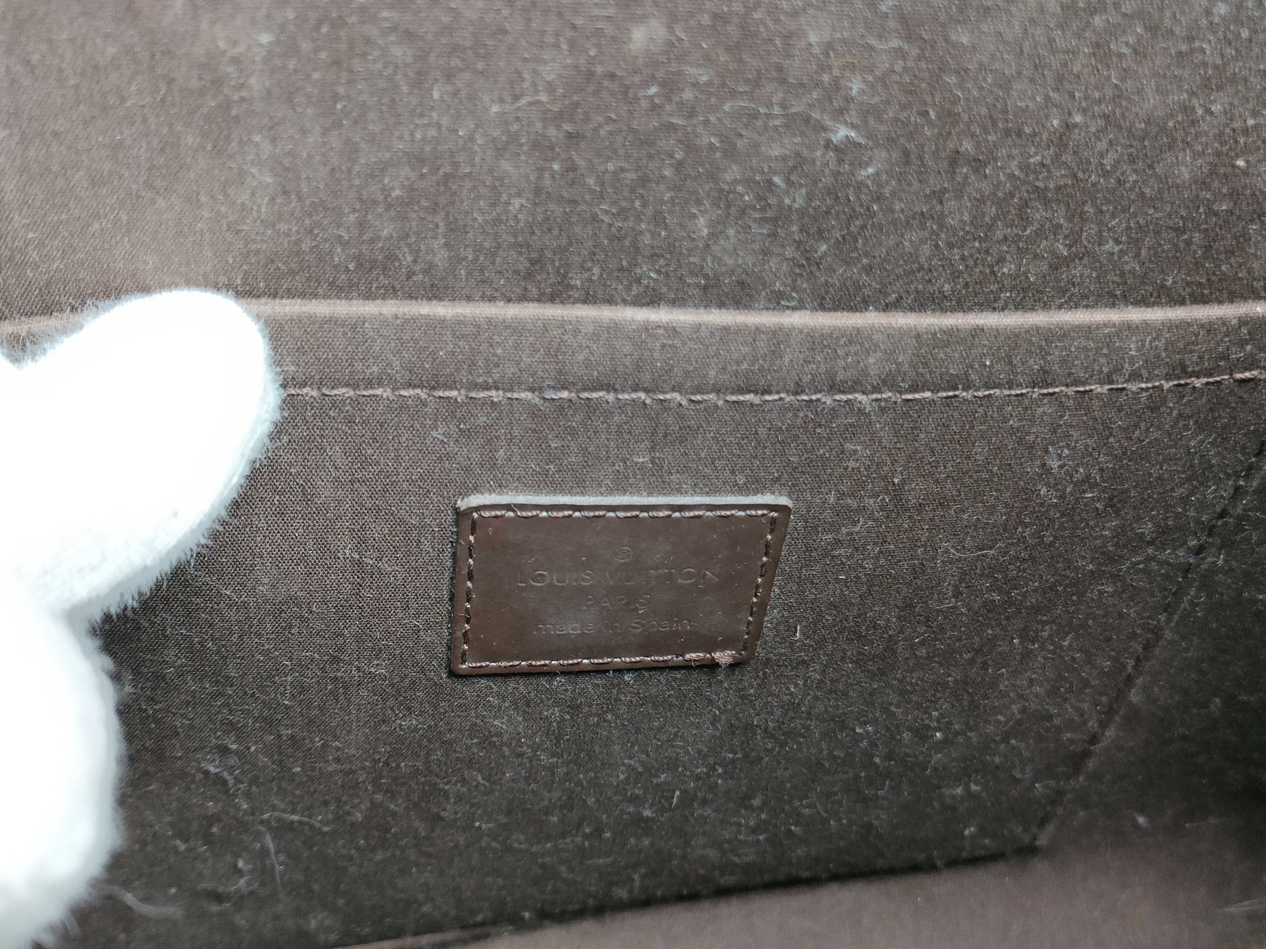 Epi Croisette PM M5249D Mocha Handbag — view 12
