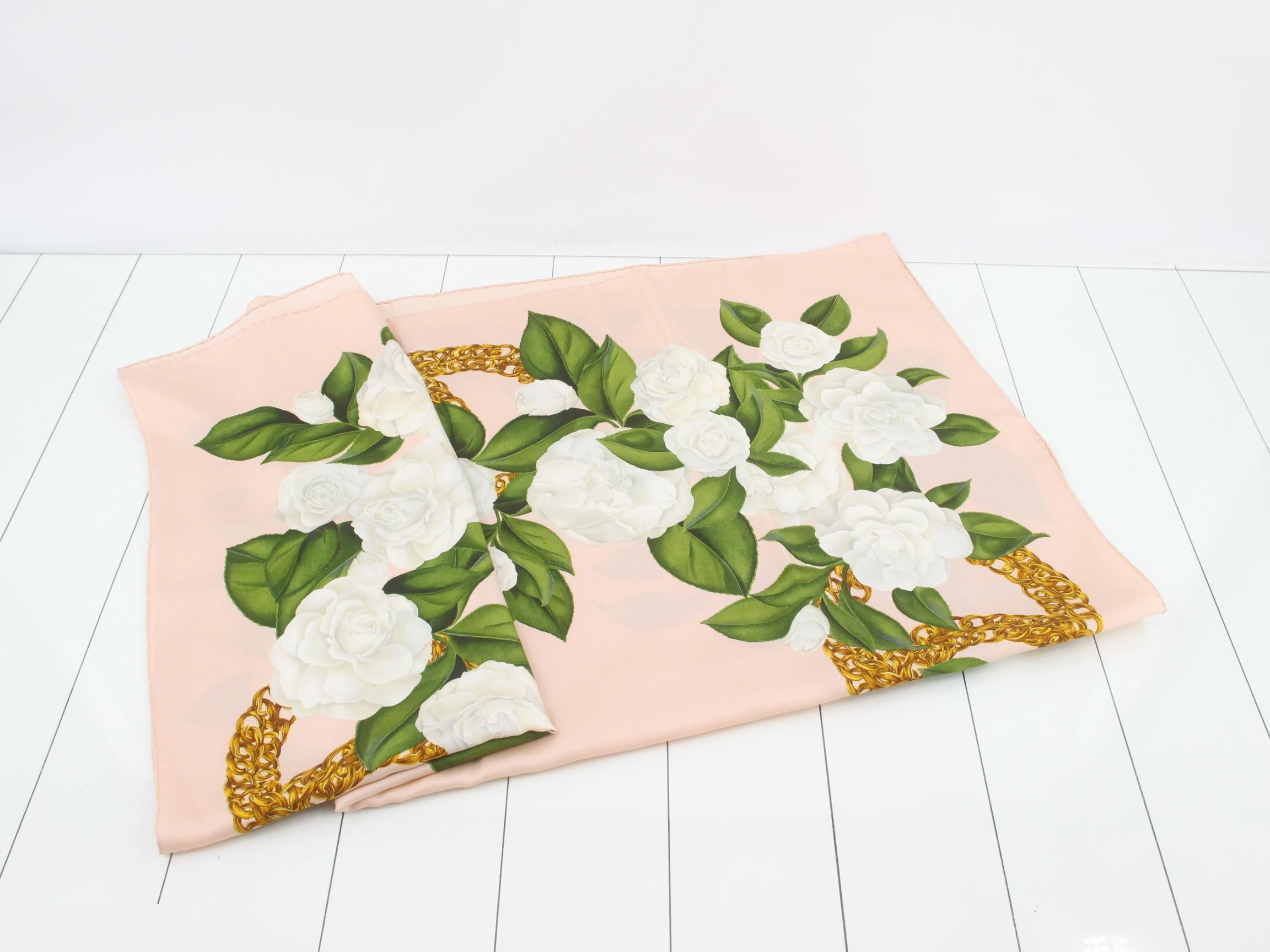 scarf — view 3