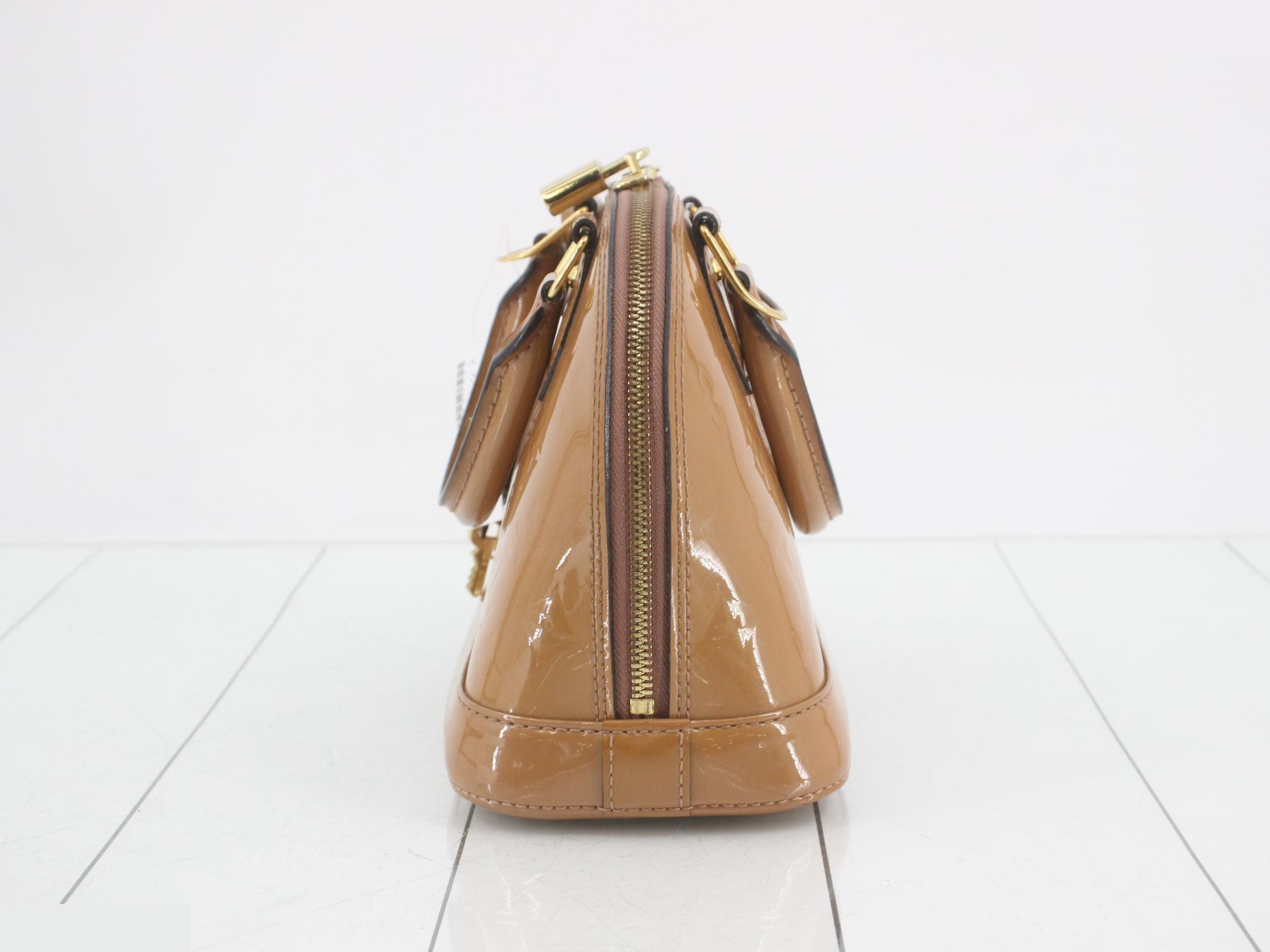 Alma BB handbag with strap, Vernis Monogram. — view 3