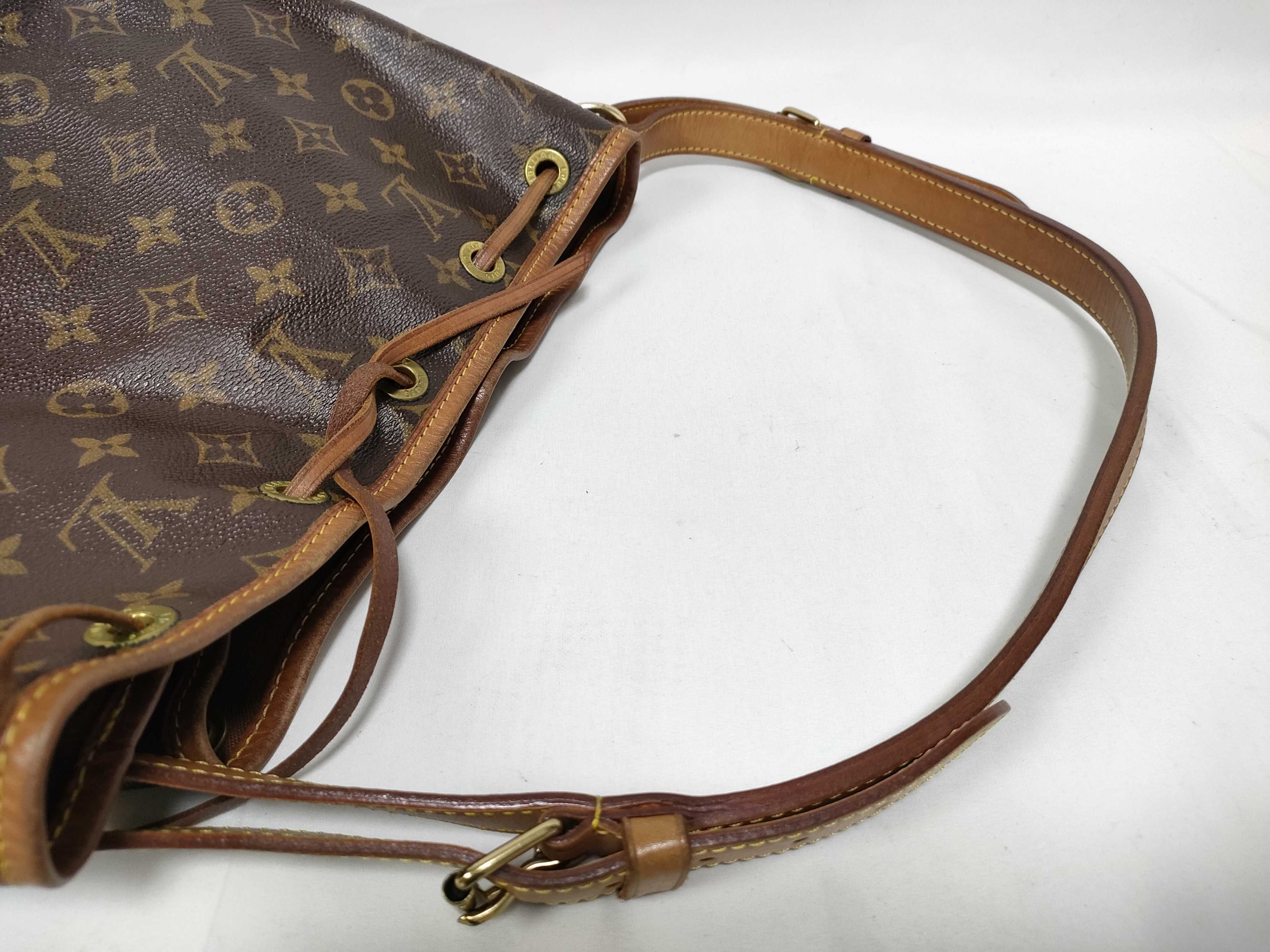 Monogram Louis Vuitton Monogram Noe M42224 Accessories: Dust bag Shoulder bag — view 13