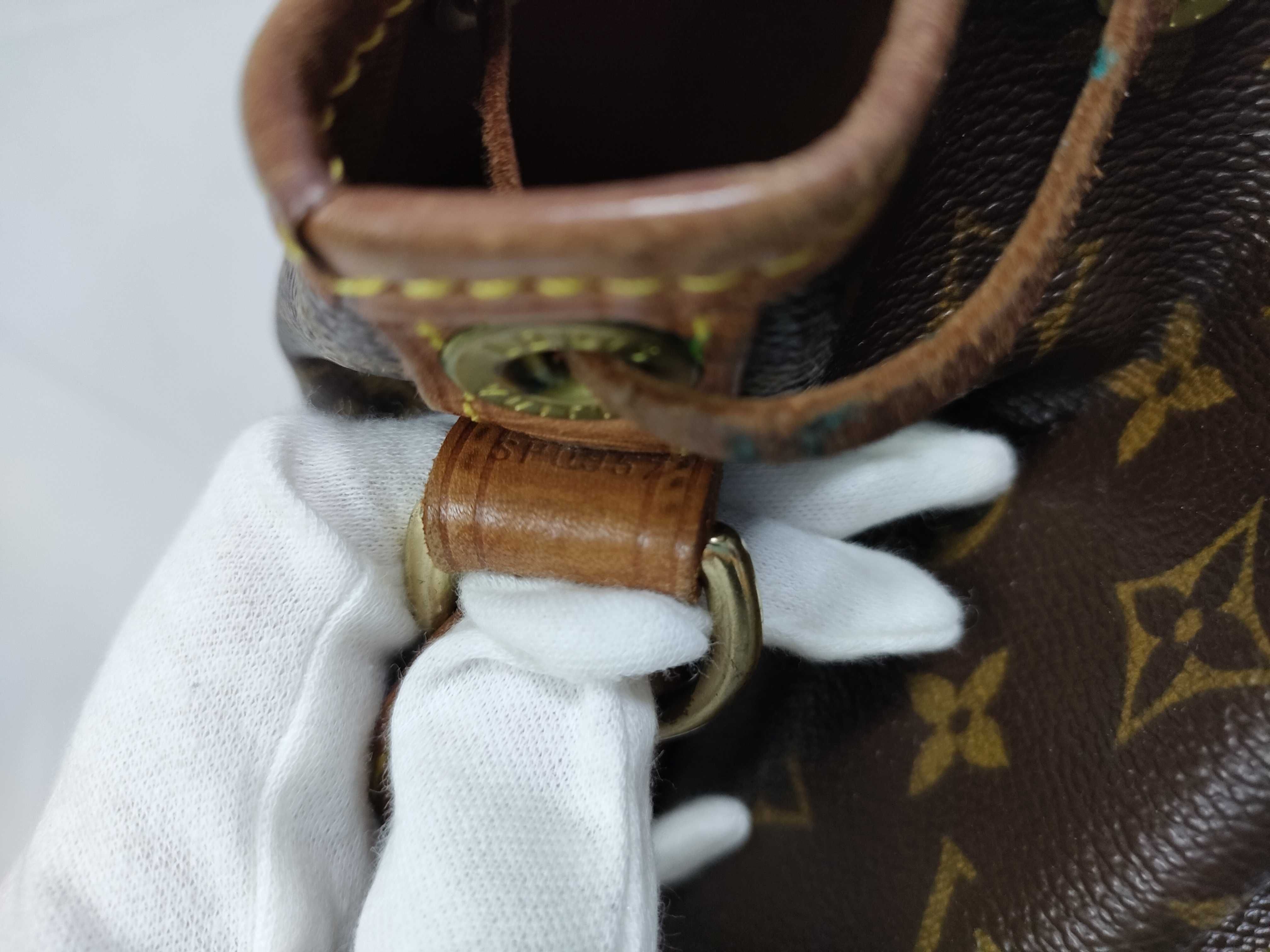 Monogram Louis Vuitton Monogram Noe M42224 Accessories: Dust bag Shoulder bag — view 9