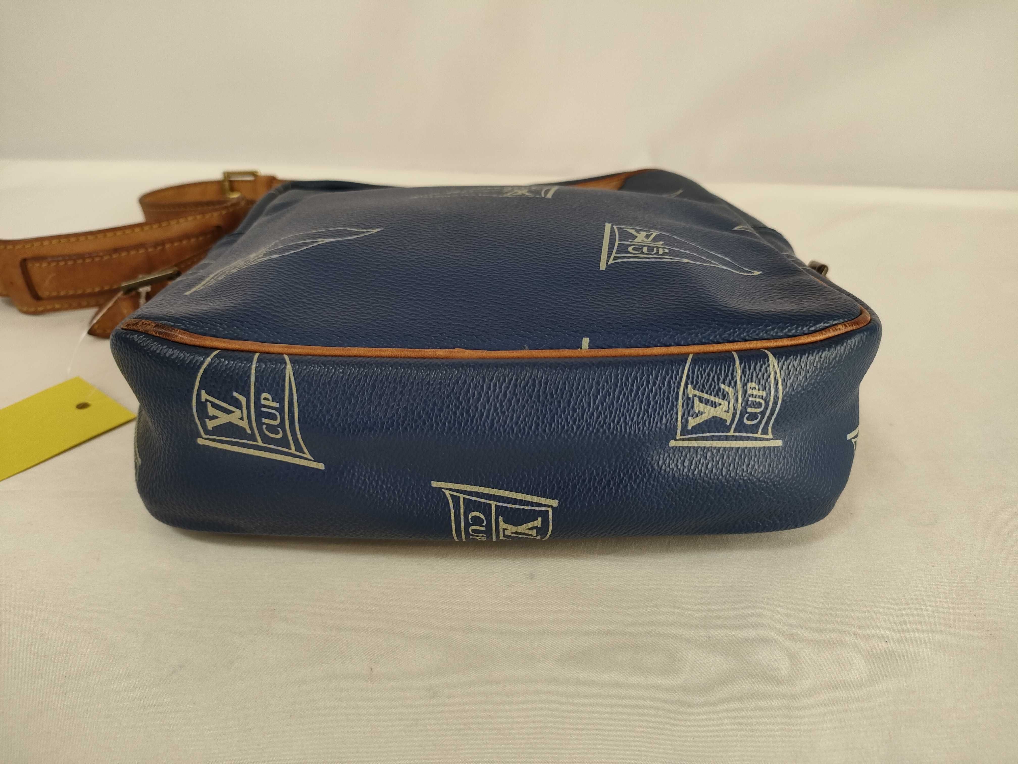 Cup San Diego Shoulder Bag — view 8