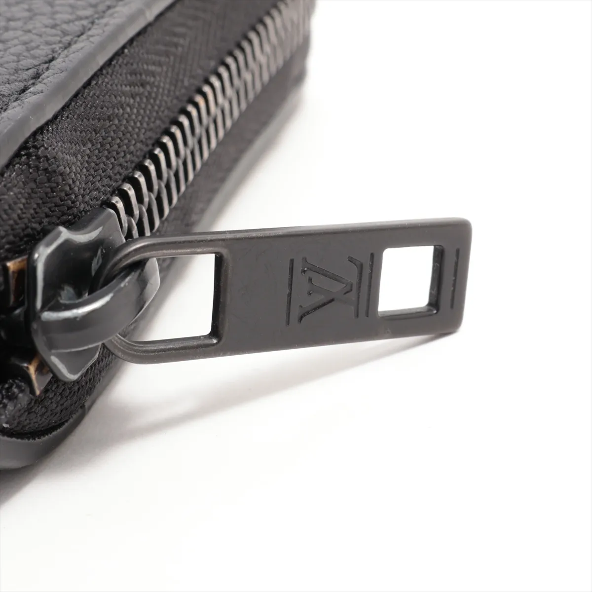LV Aerogram Zippy Wallet Horizontal M80334 Noir Round Zip Wallet RFID Reactive — view 11