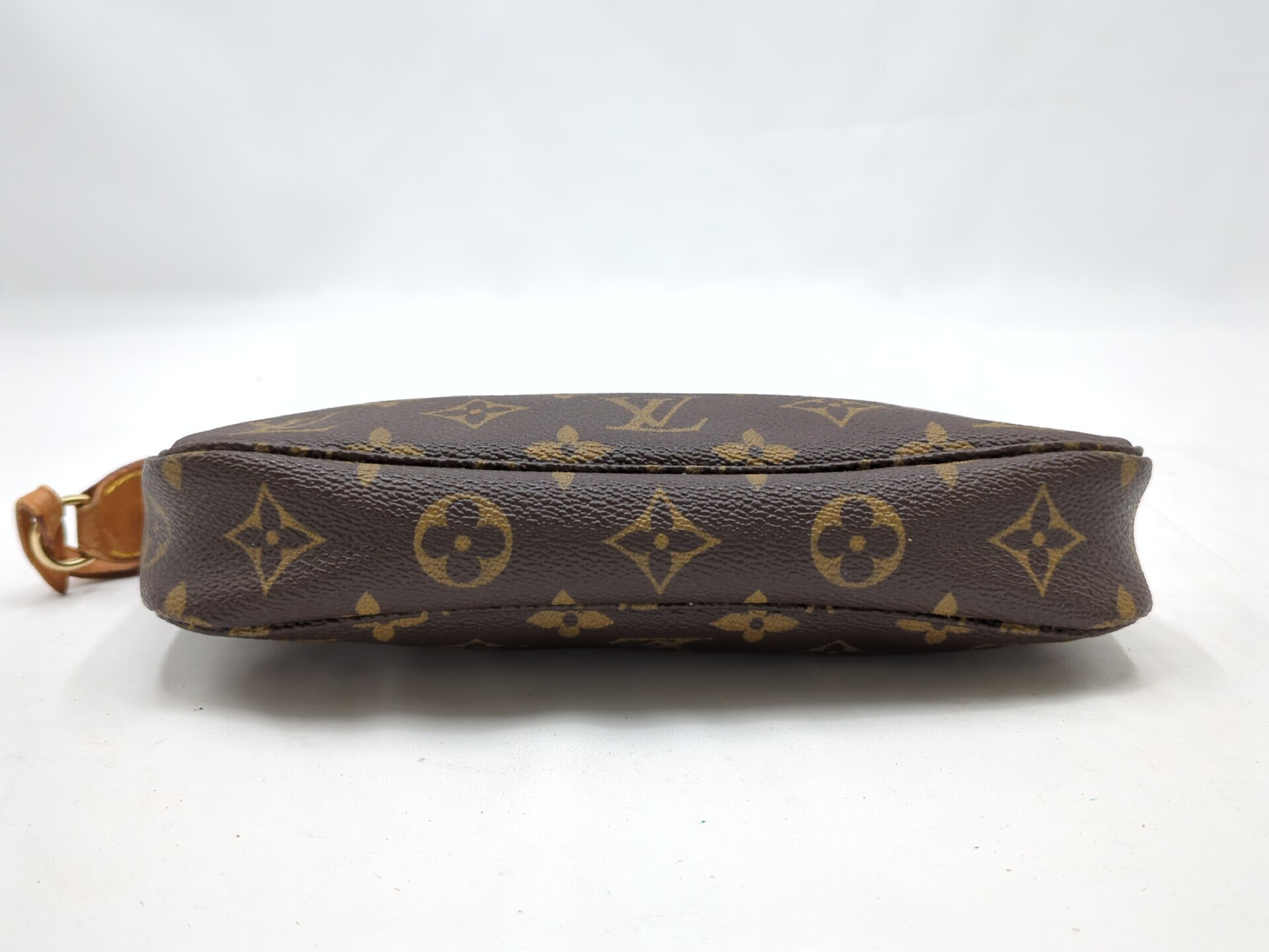 M51980 Monogram Accessoires Handbag — view 5