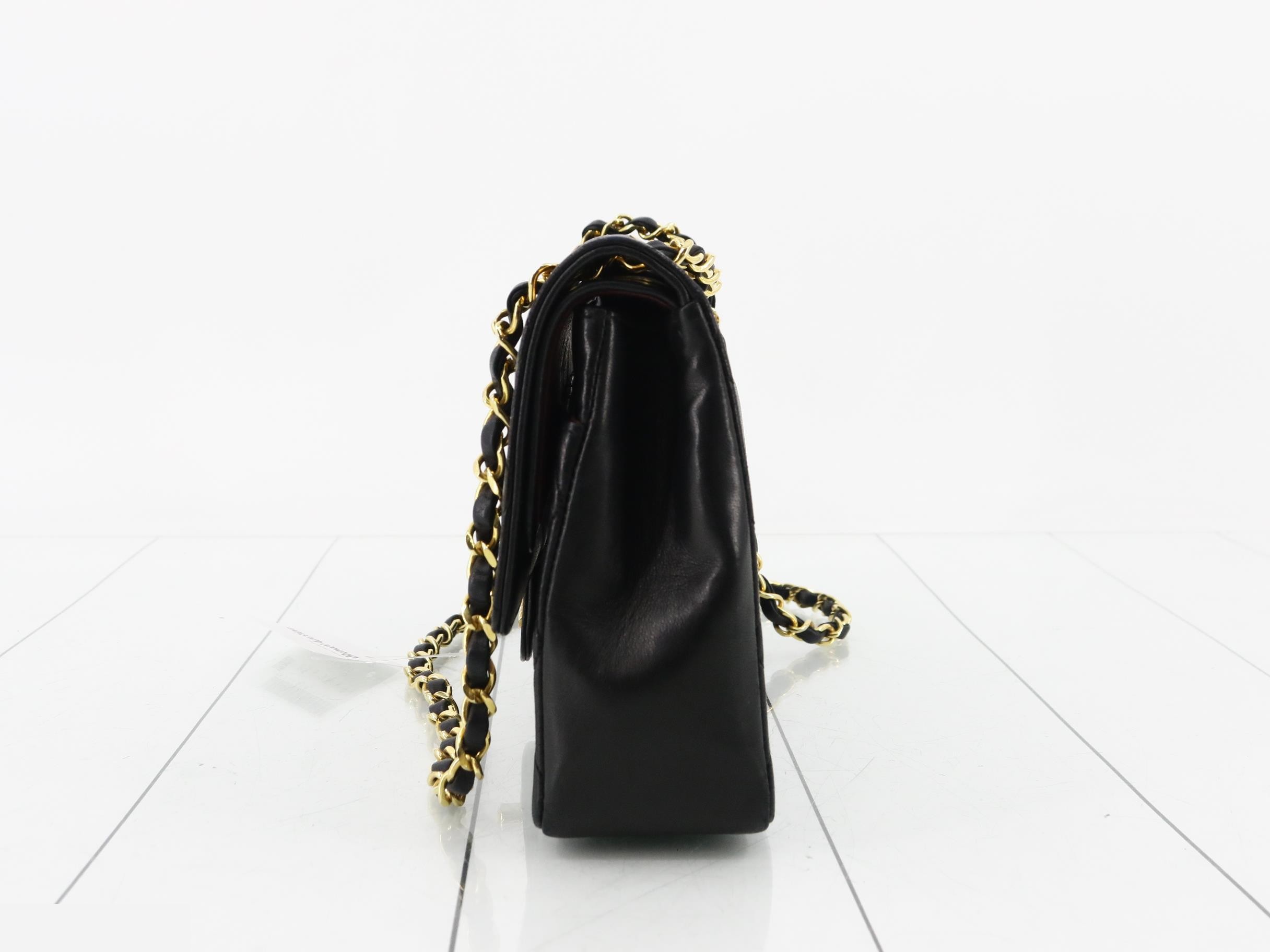 Matelassé 25 Chain Shoulder Bag, Double Flap, Lambskin — view 3