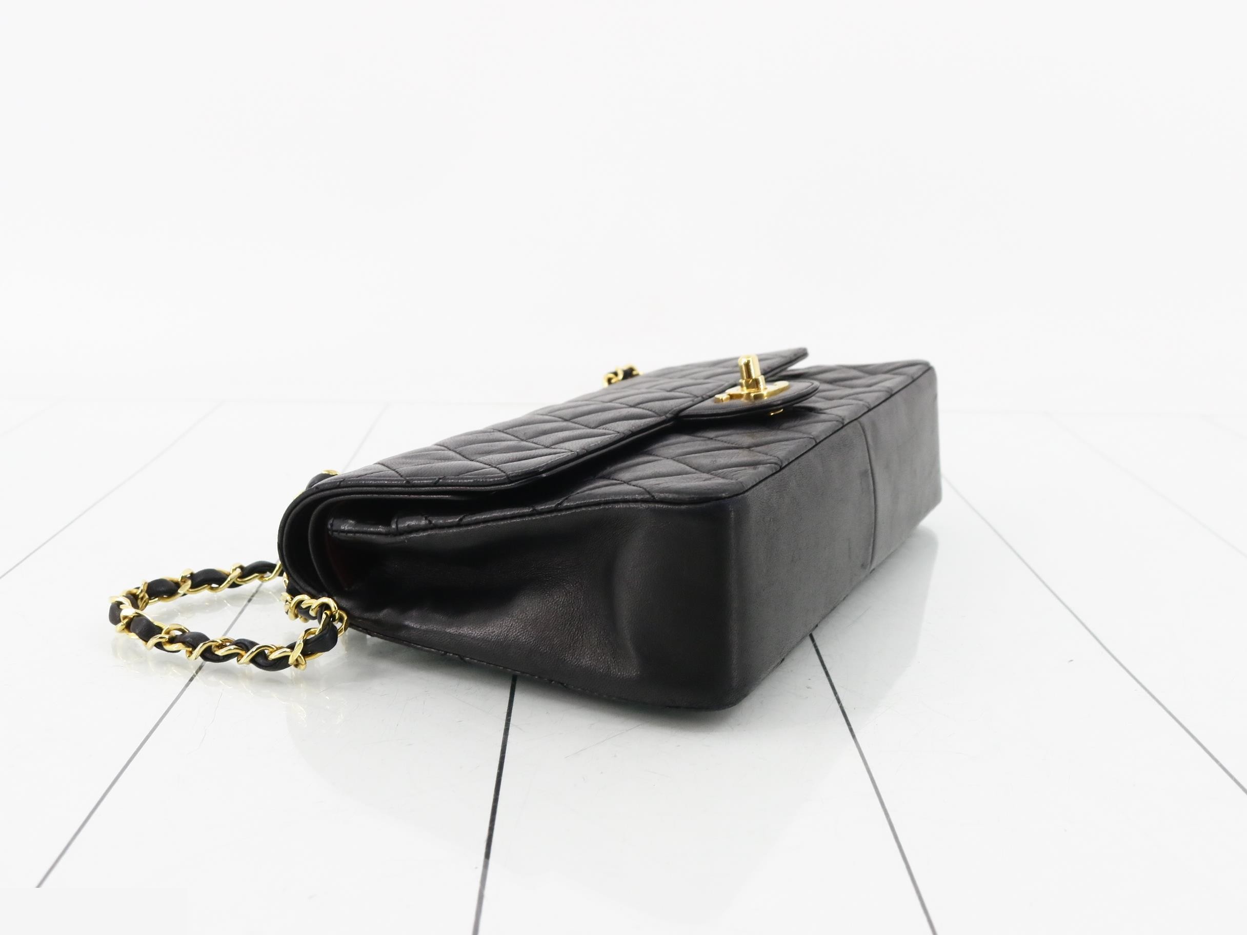 Matelassé 25 Chain Shoulder Bag, Double Flap, Lambskin — view 5