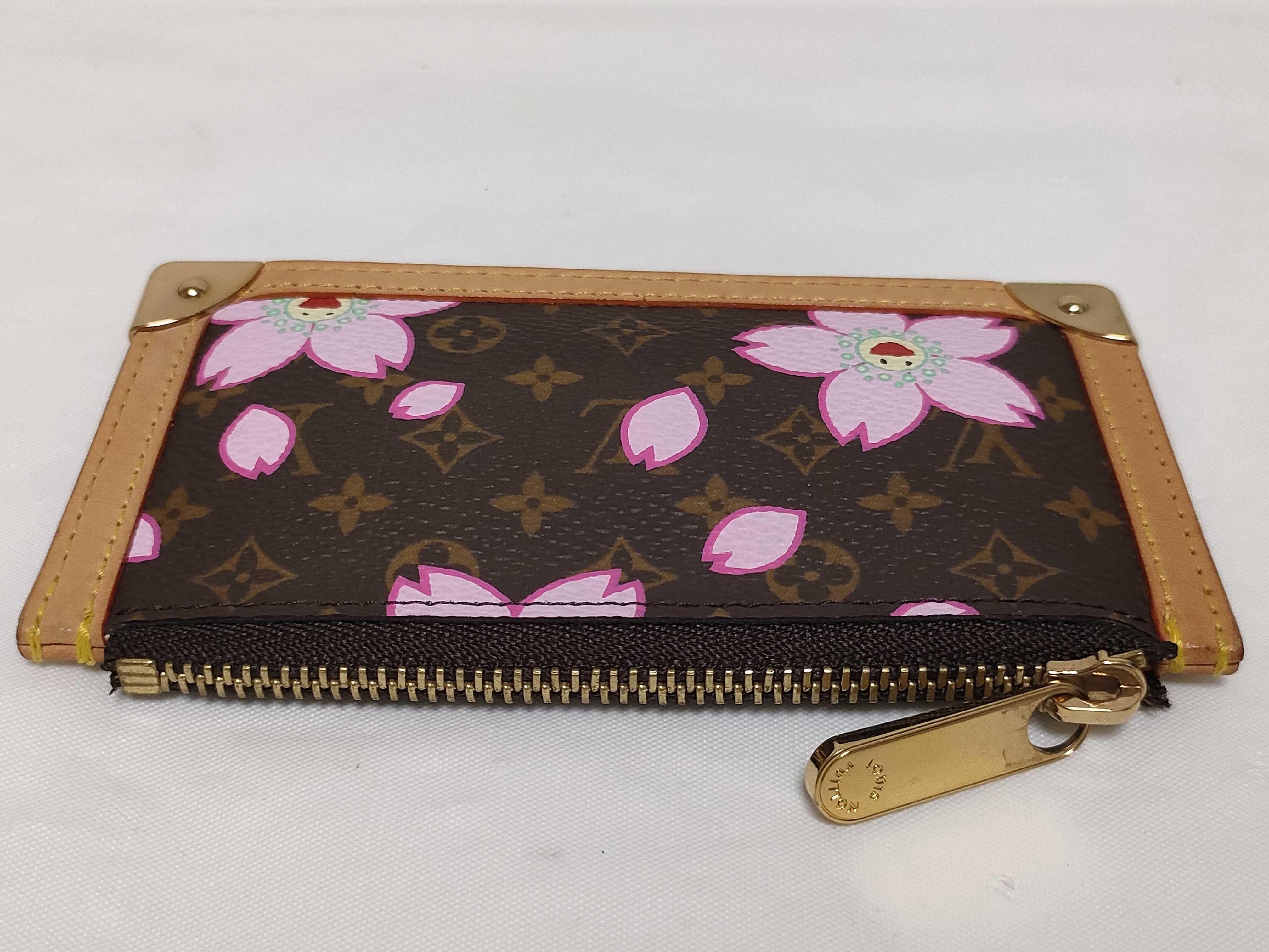 Monogram Pochette Clé Monogram Cherry Blossom M92015 Key Case — view 6