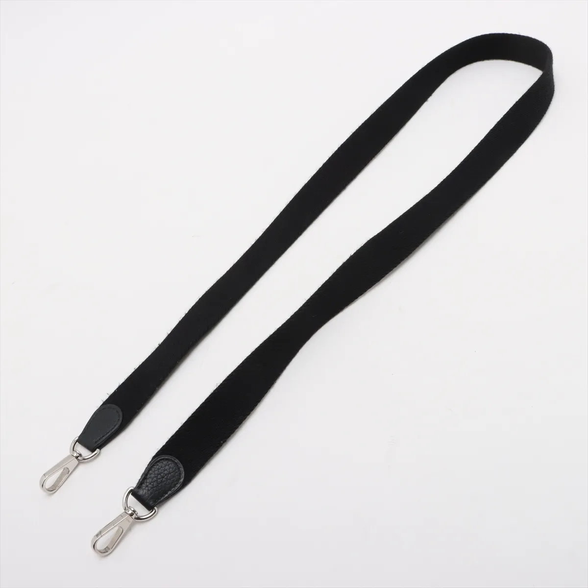 Evelyn 16 TPM Amazon Taurillon Clemence Black Silver Hardware D:2019 — view 5