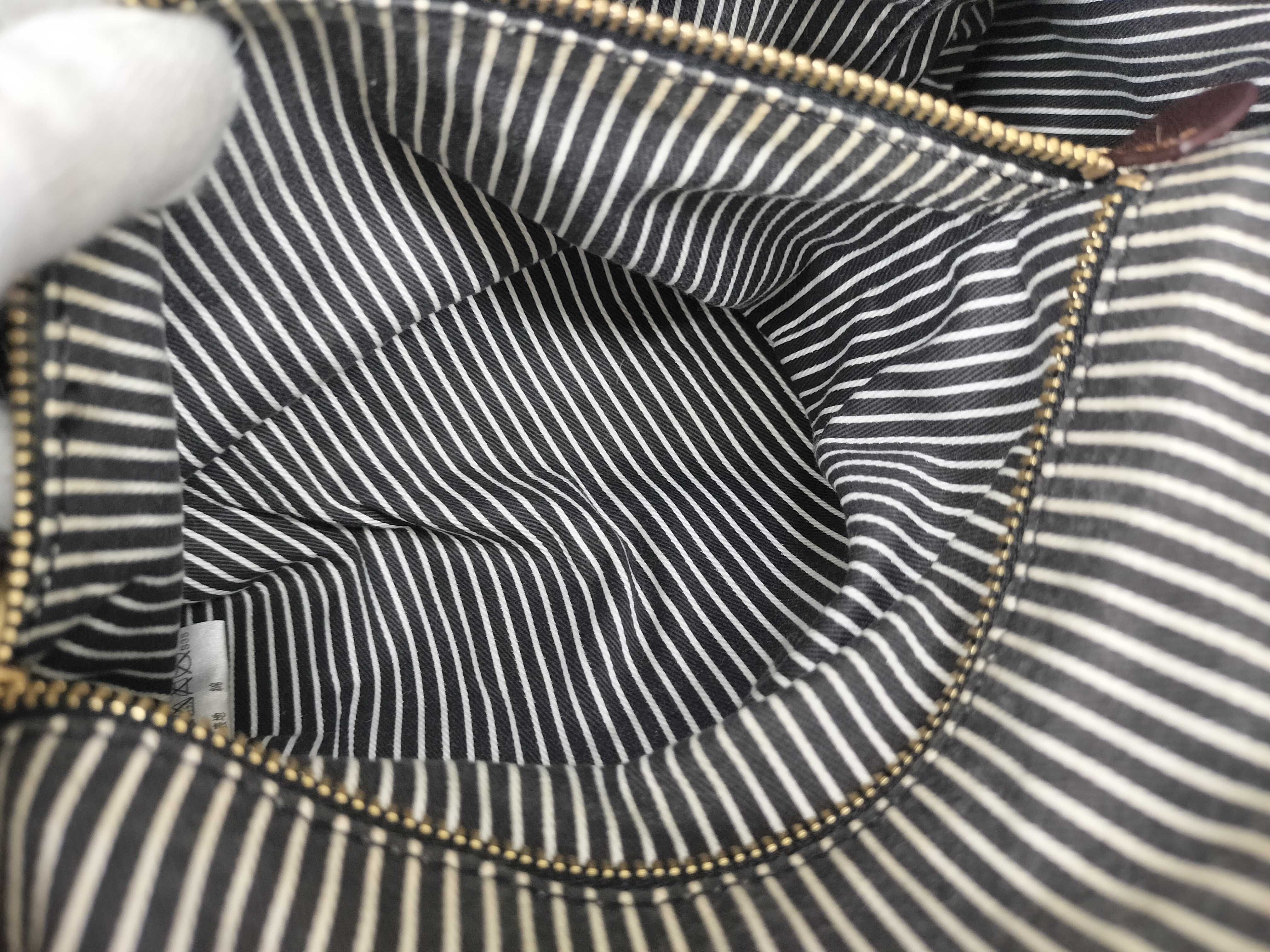 Blue Label Burberry Handbag — view 11