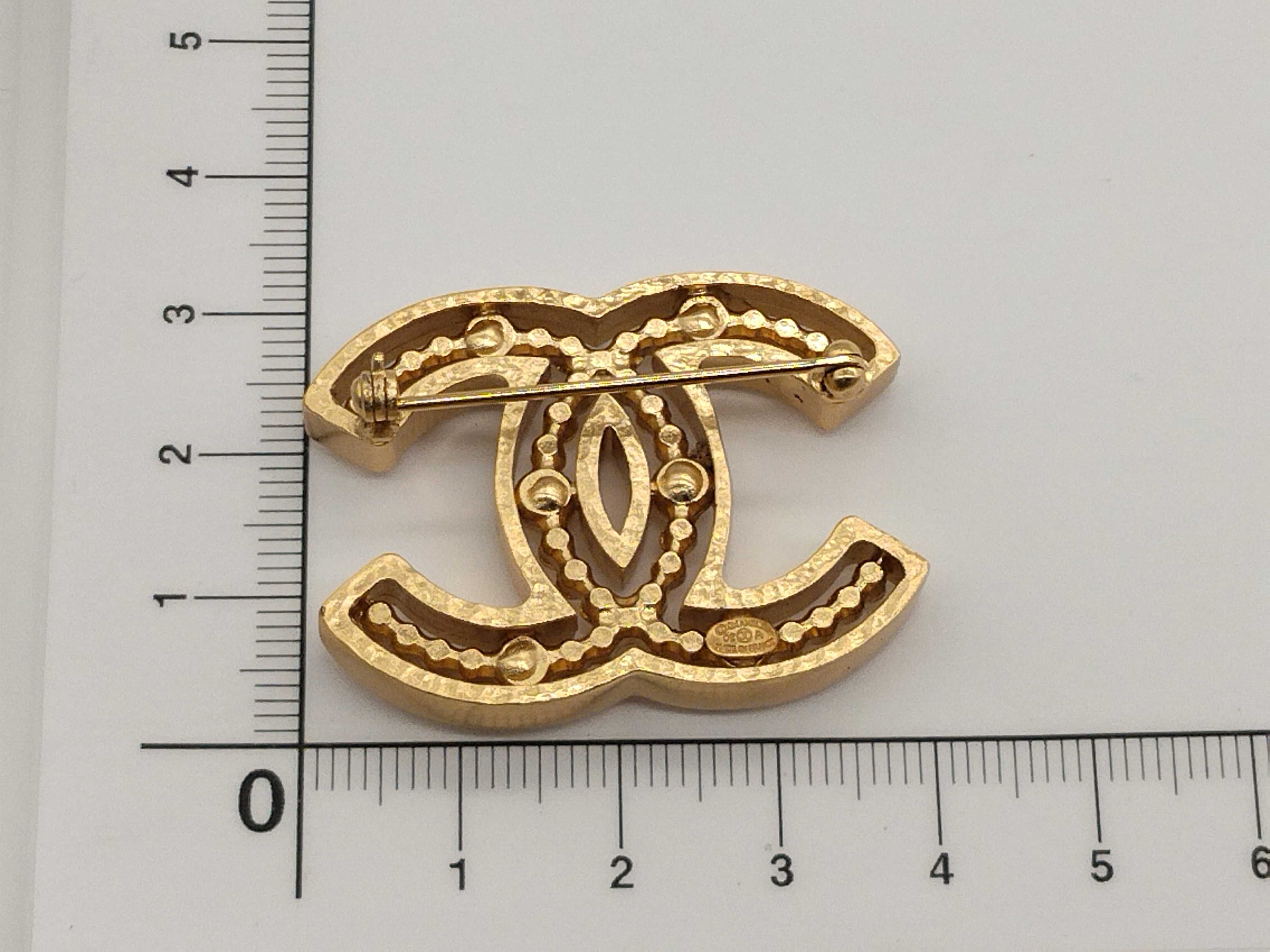 Coco Mark 02A Coco Mark Faux Pearl Brooch (Small) — view 12
