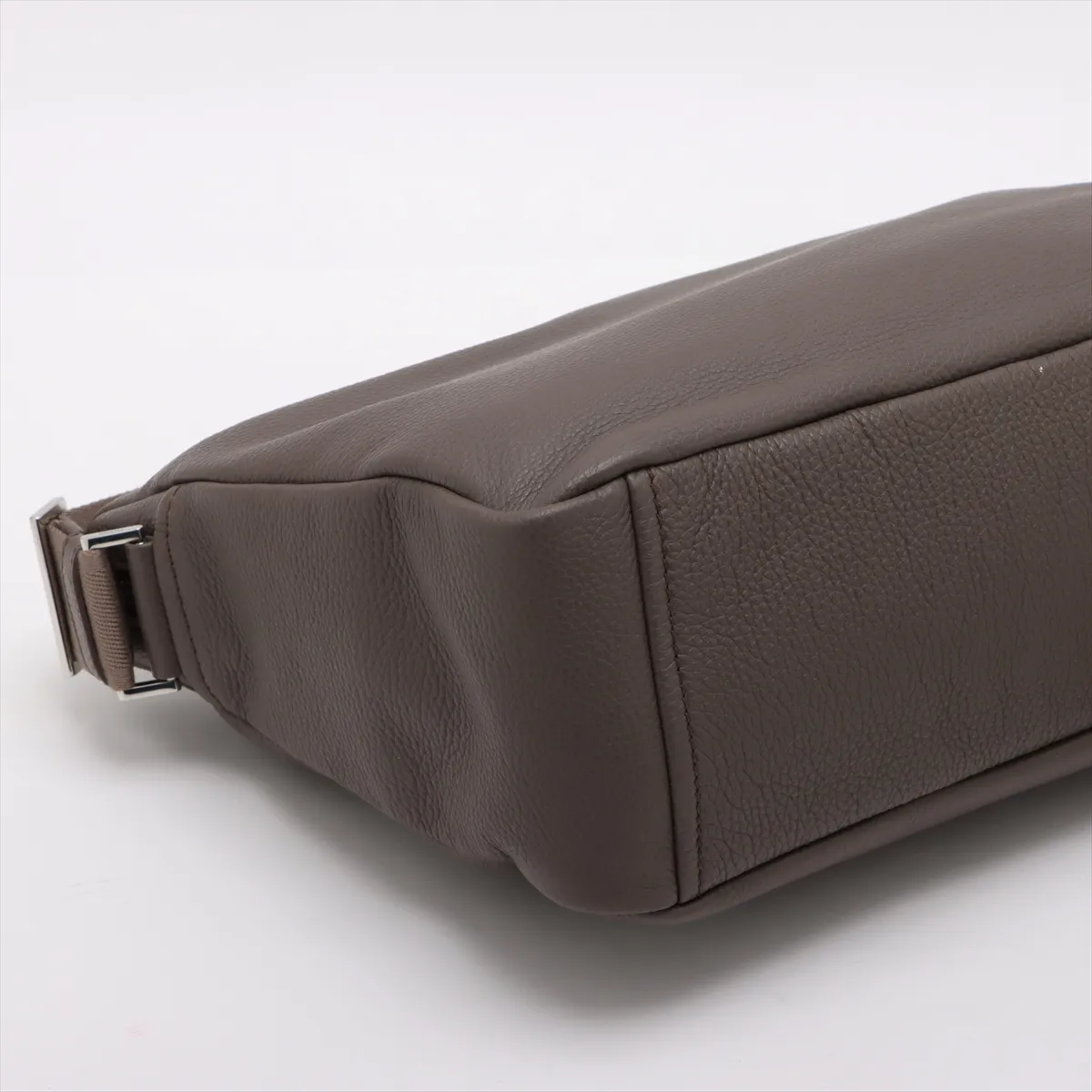 Vitello Dino Leather Shoulder Bag Gray 2VH182 — view 4