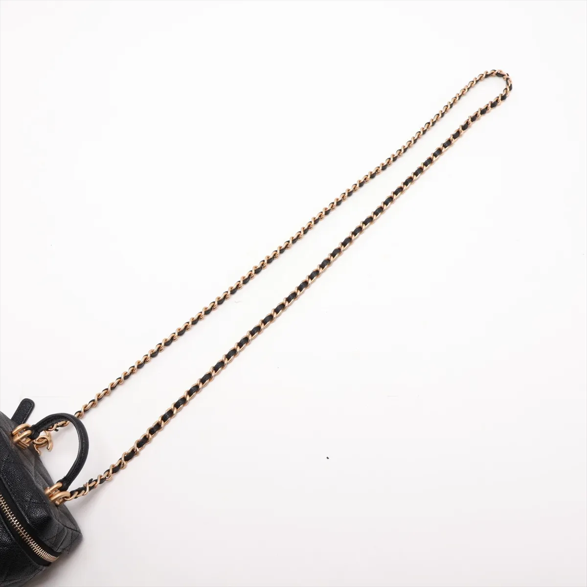Matelassé Caviar Skin Chain Shoulder Bag Vanity Case Black Gold Hardware 31208224 (Serial Number 31) — view 7