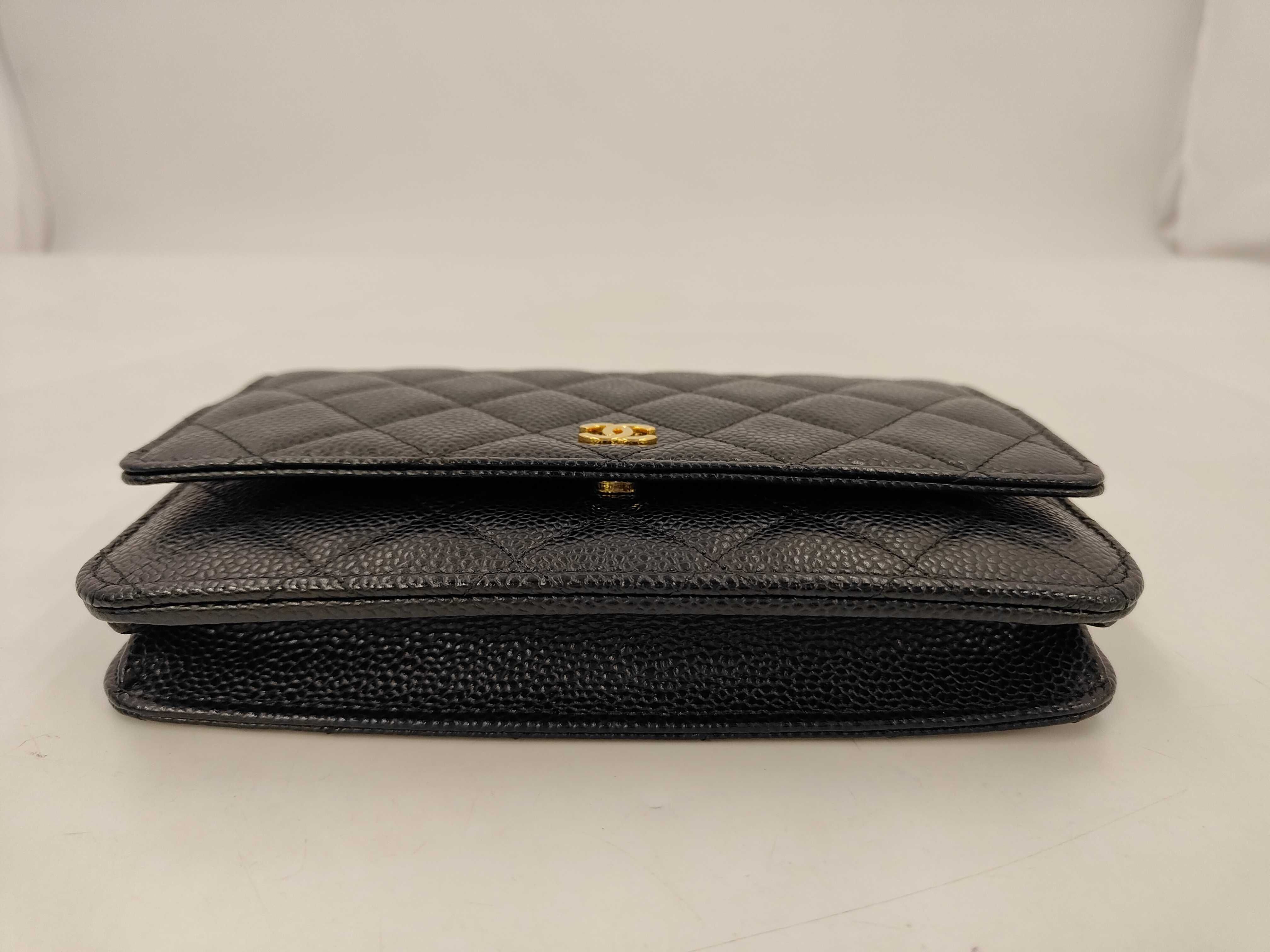 Caviar Skin Matelassé Chain Wallet Chain Shoulder Bag Black (Serial Number 28) — view 3