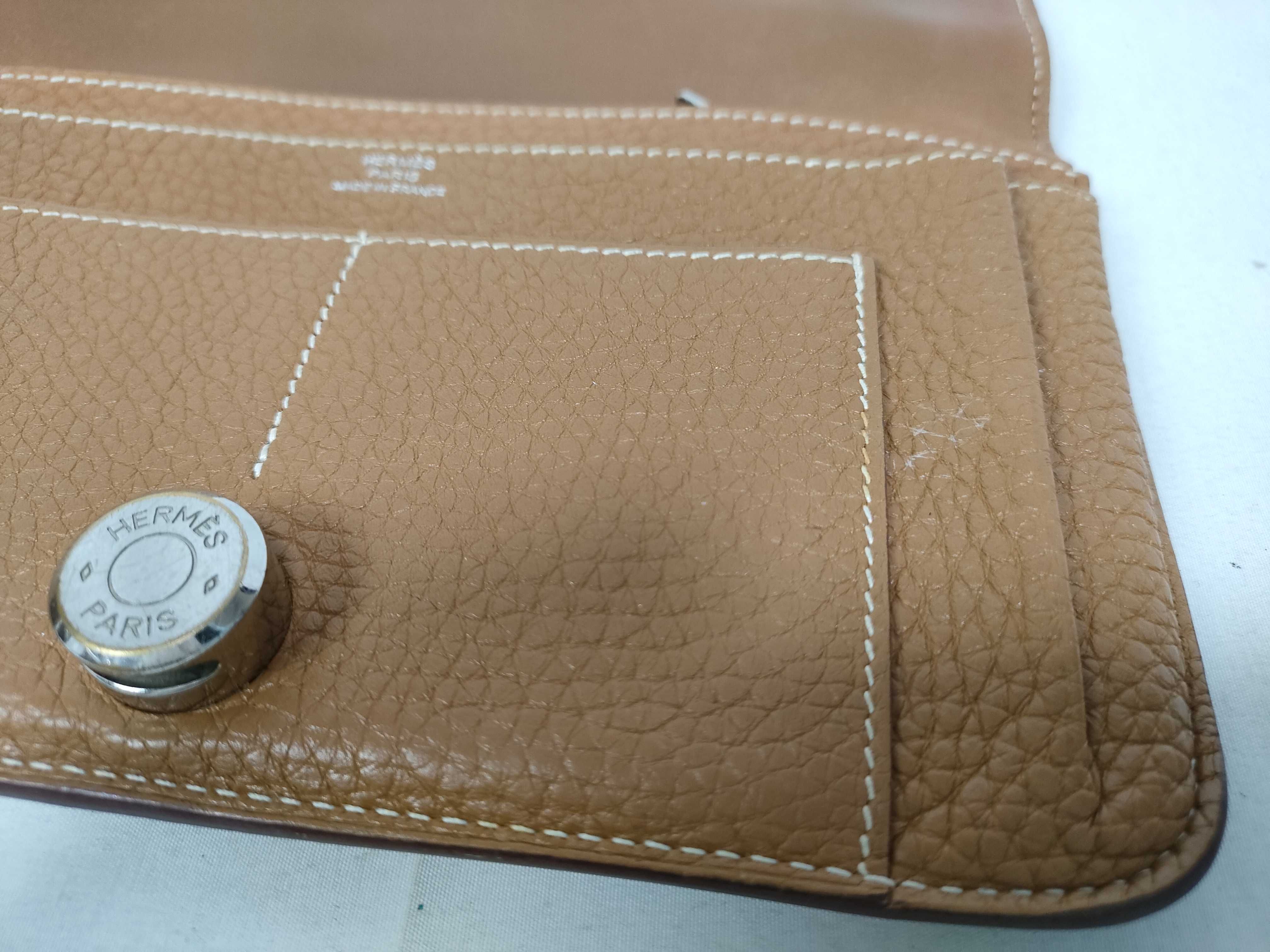 Dogon GM Long Wallet, Gold and Brown Leather, K Stamp — view 11