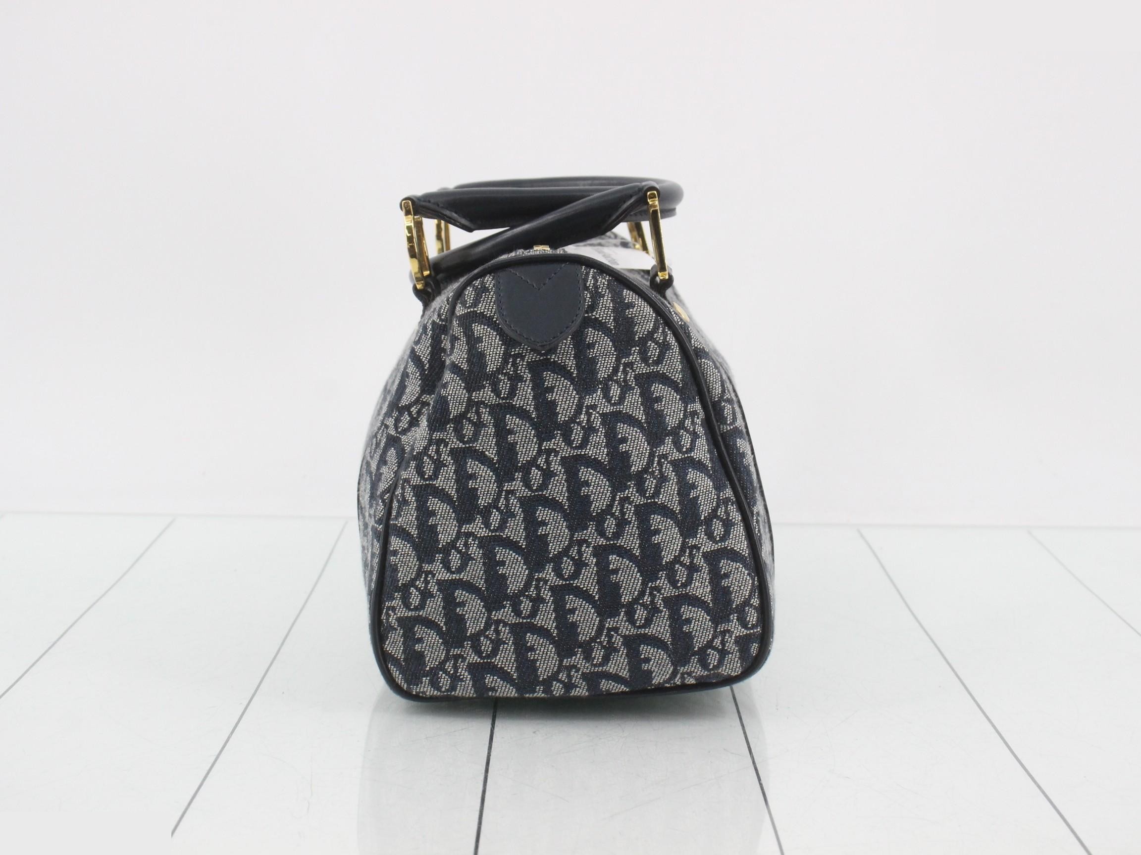 Trotter (bag) - Mini Boston bag - Monogram - 25 — view 3