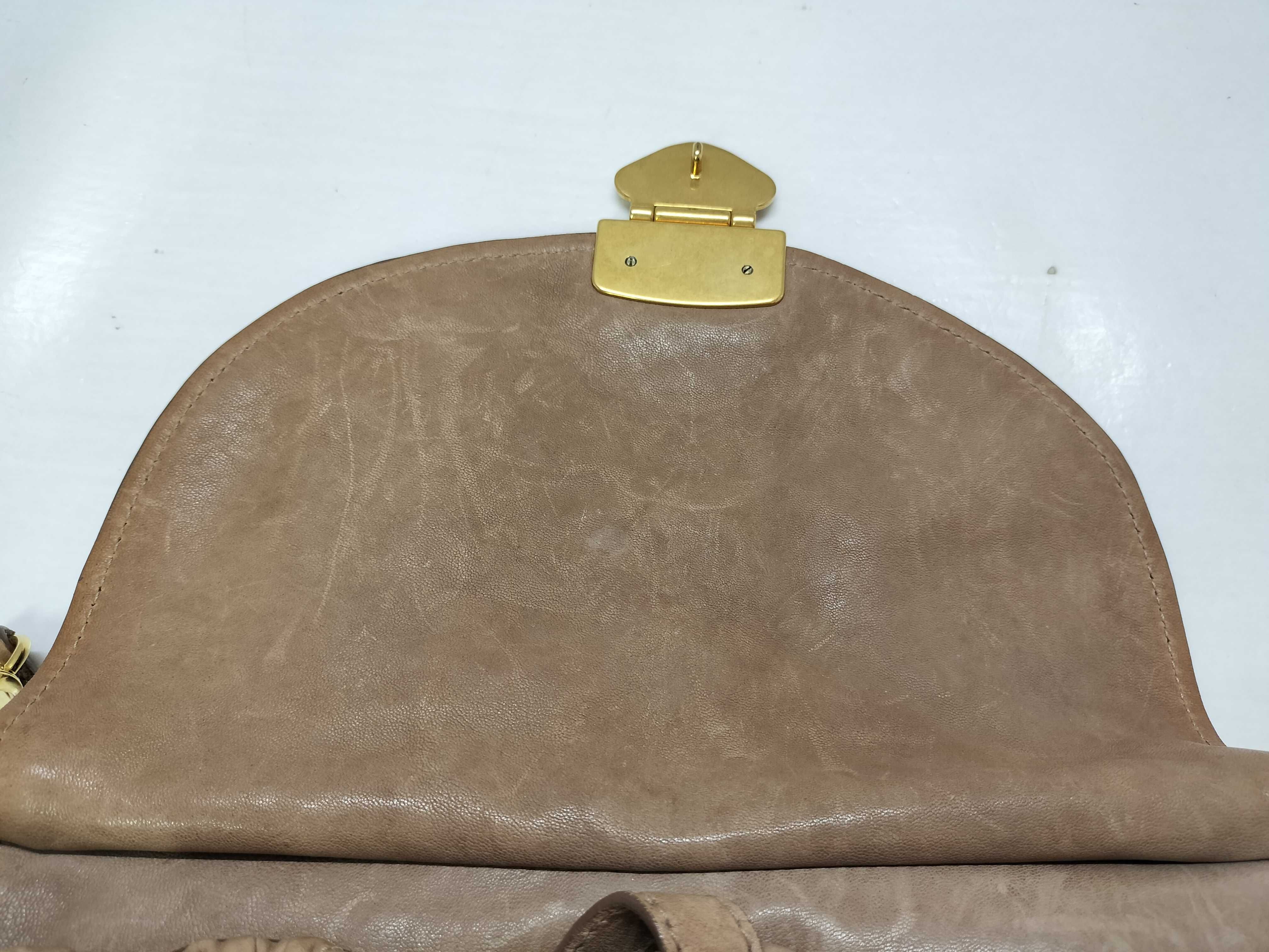Matelassé Leather One-Shoulder Bag (Shoulder Bag) — view 12