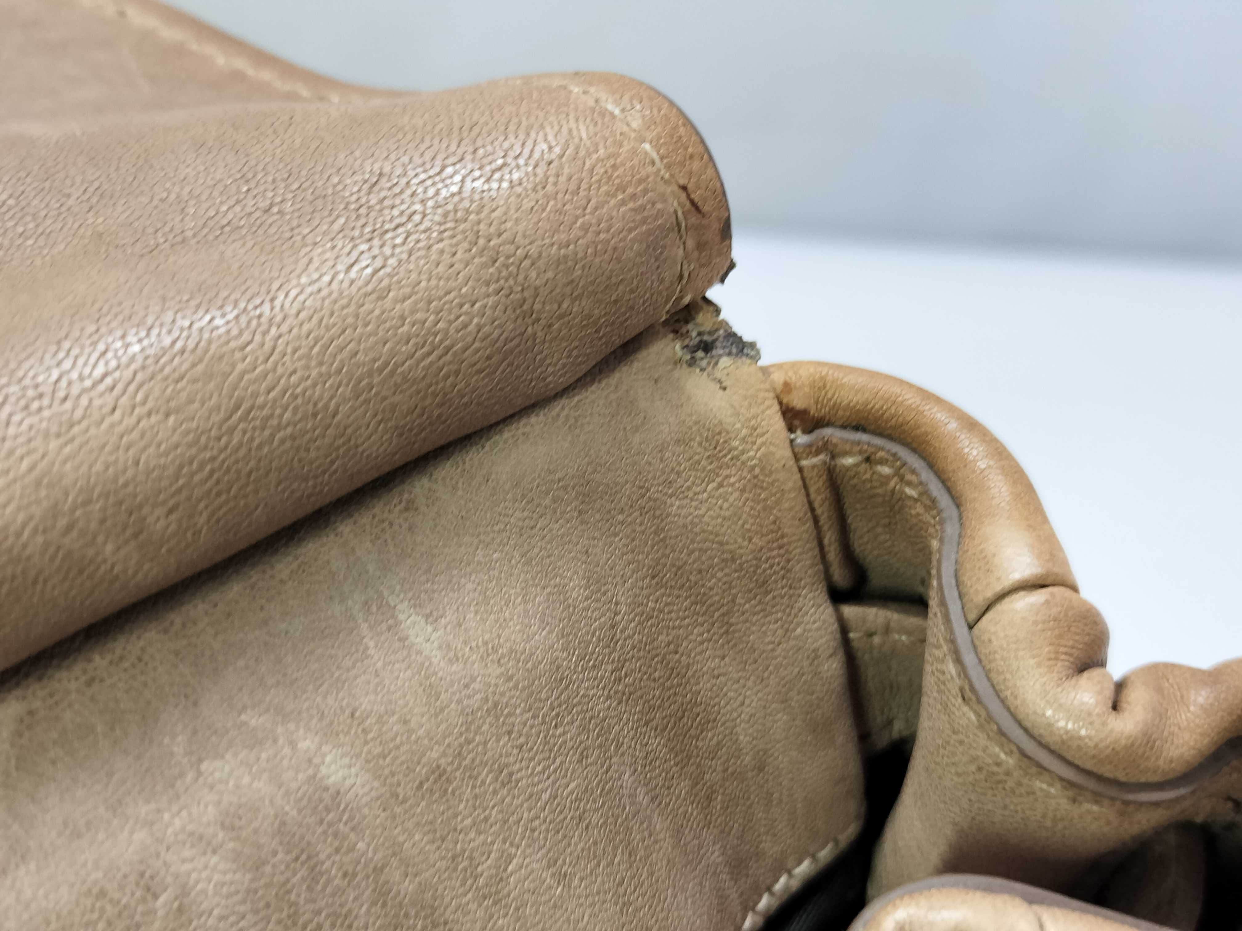 Matelassé Leather One-Shoulder Bag (Shoulder Bag) — view 13