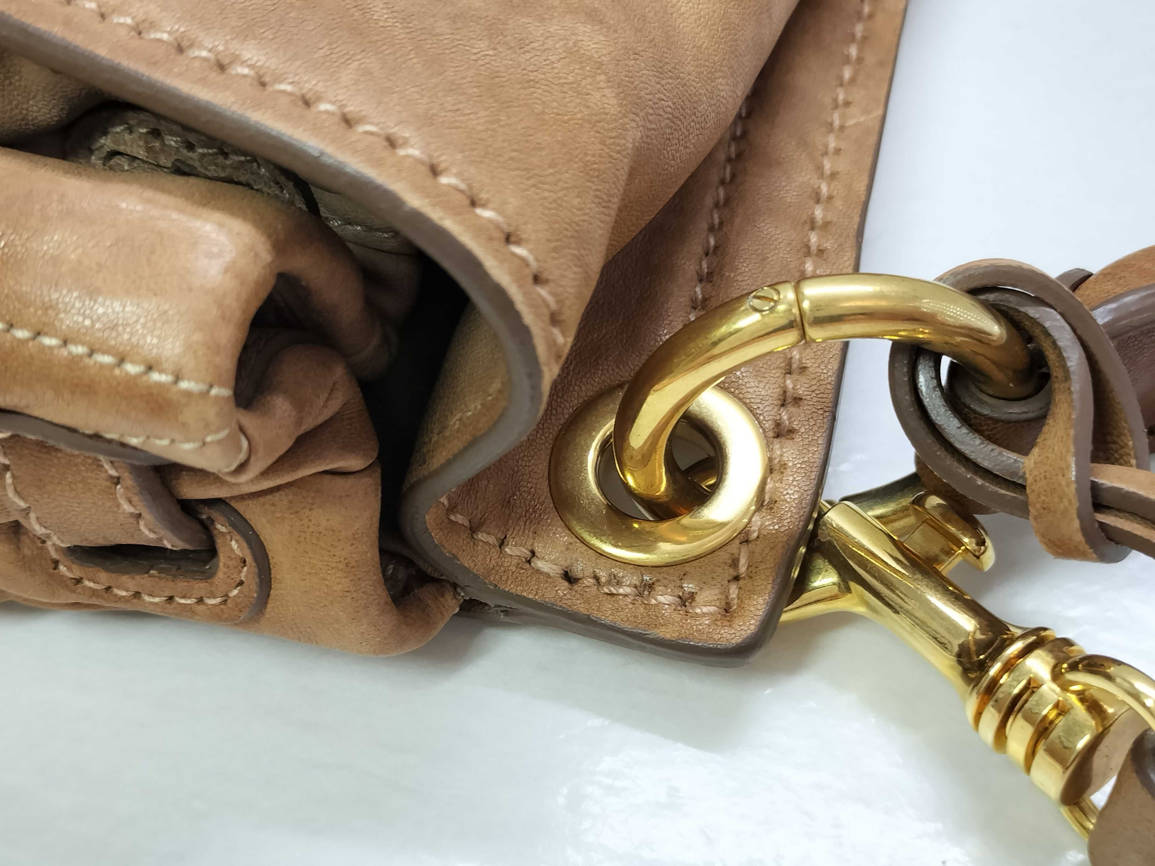 Matelassé Leather One-Shoulder Bag (Shoulder Bag) — view 5
