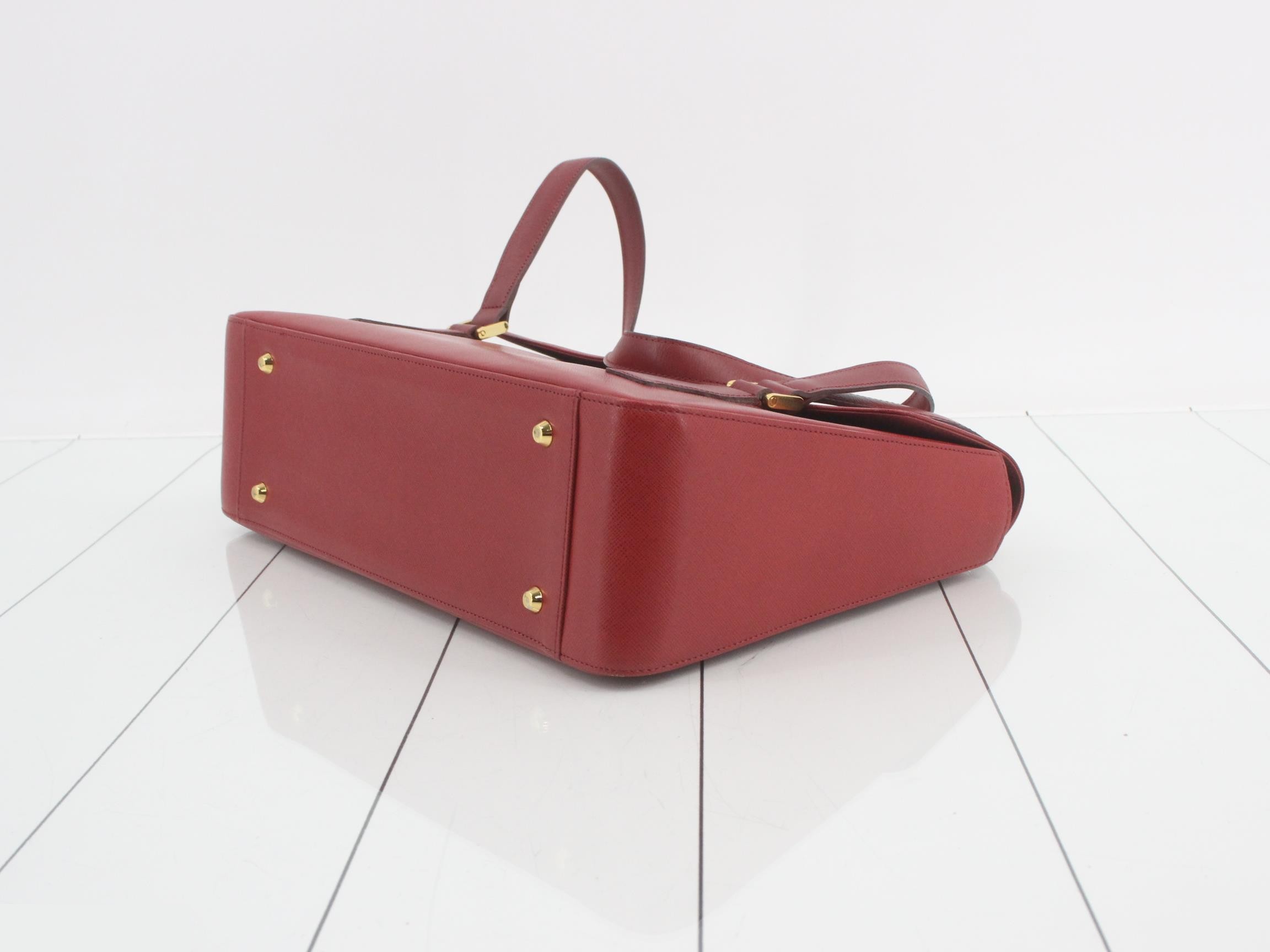 Other lines: Bags/Shoulder bags, Leather, Red — view 6
